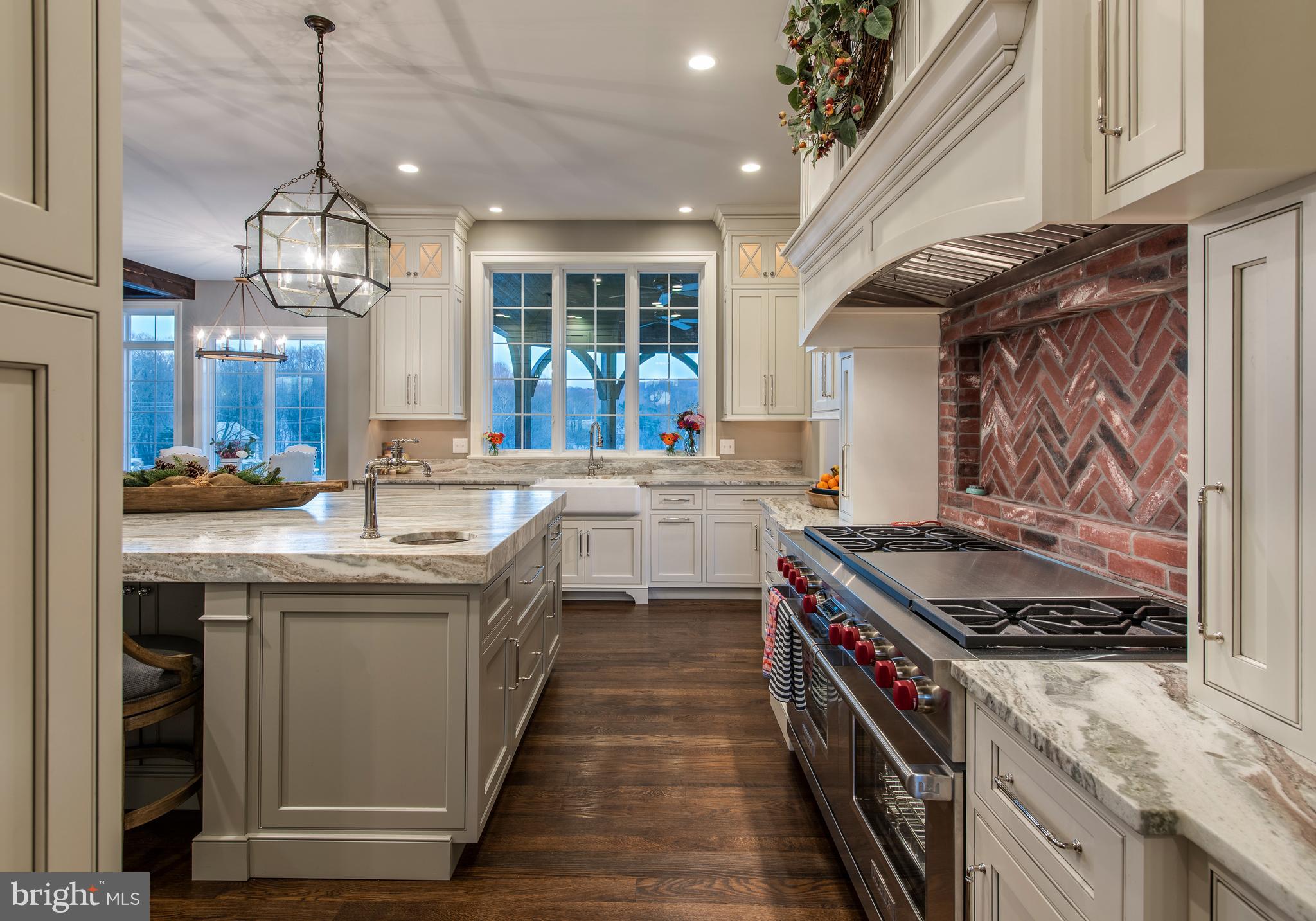 ESTATES AT HOWELL RIDGE - Residential