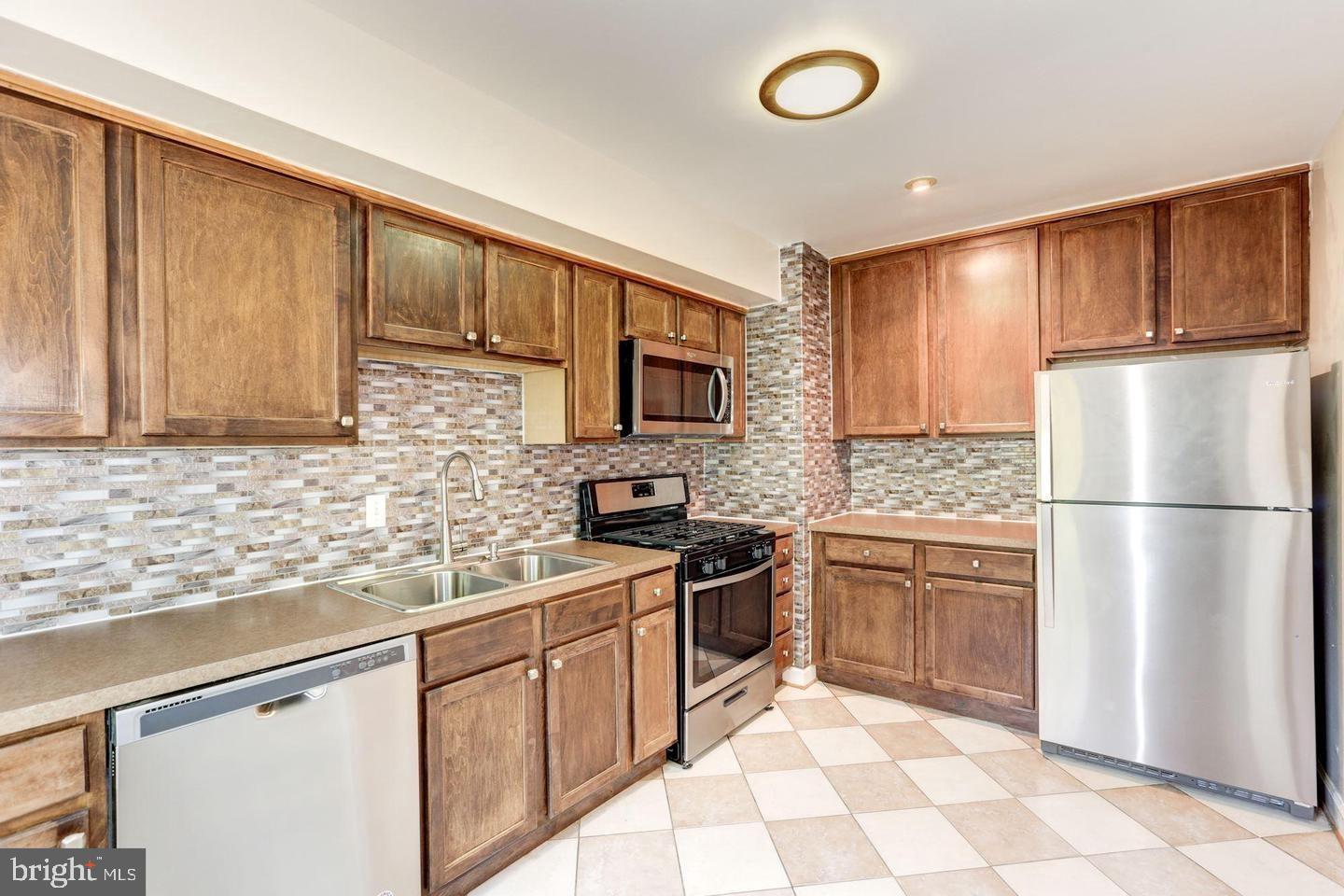 786 QUINCE ORCHARD BOULEVARD 786-20