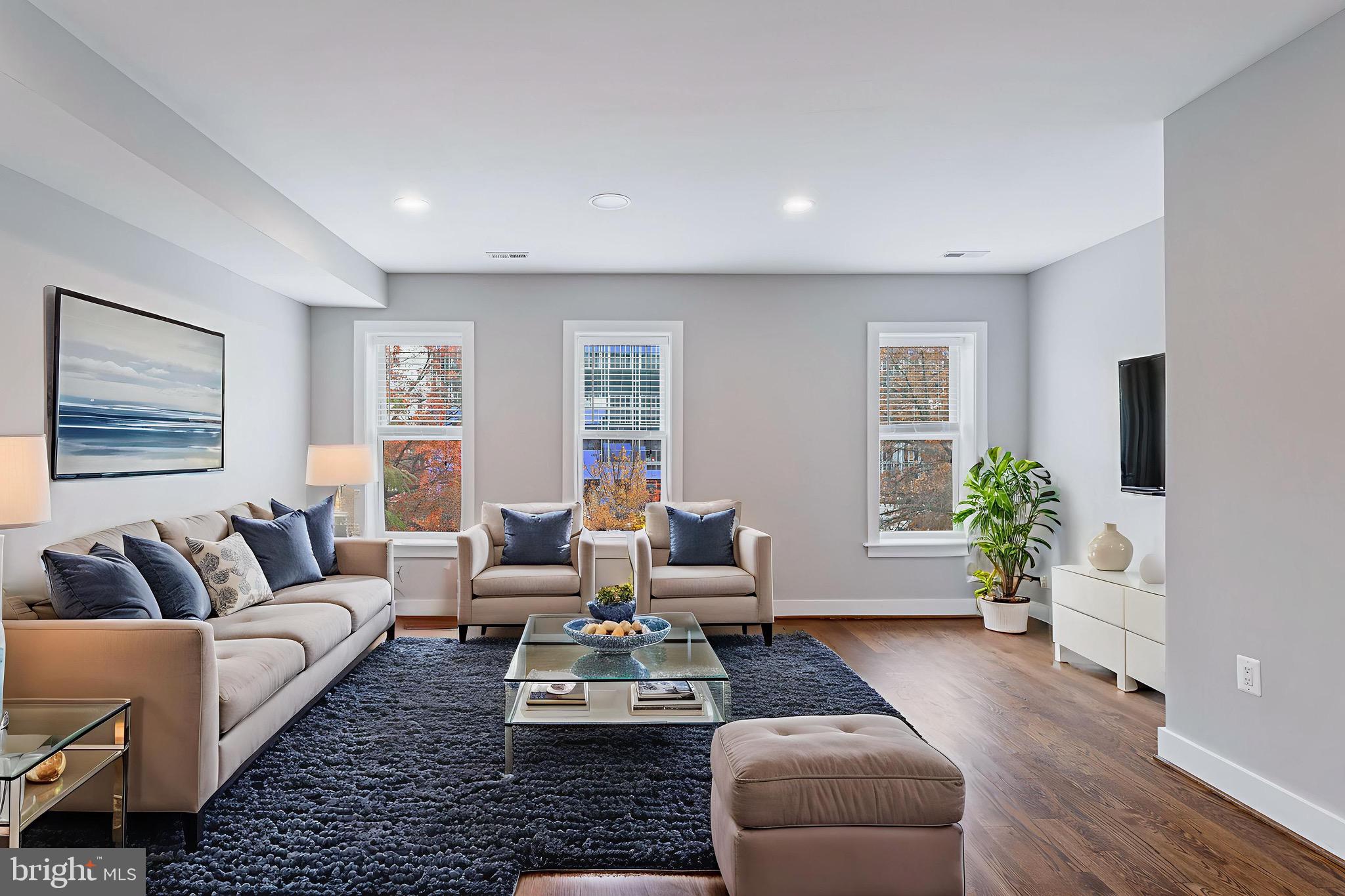 1221 KENYON STREET NW 2