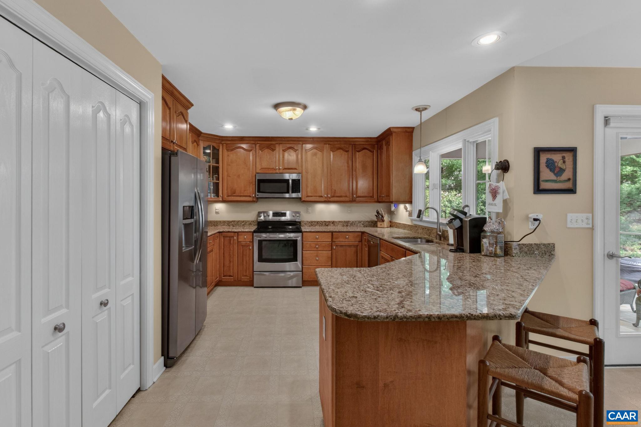 LAKE MONTICELLO - Residential