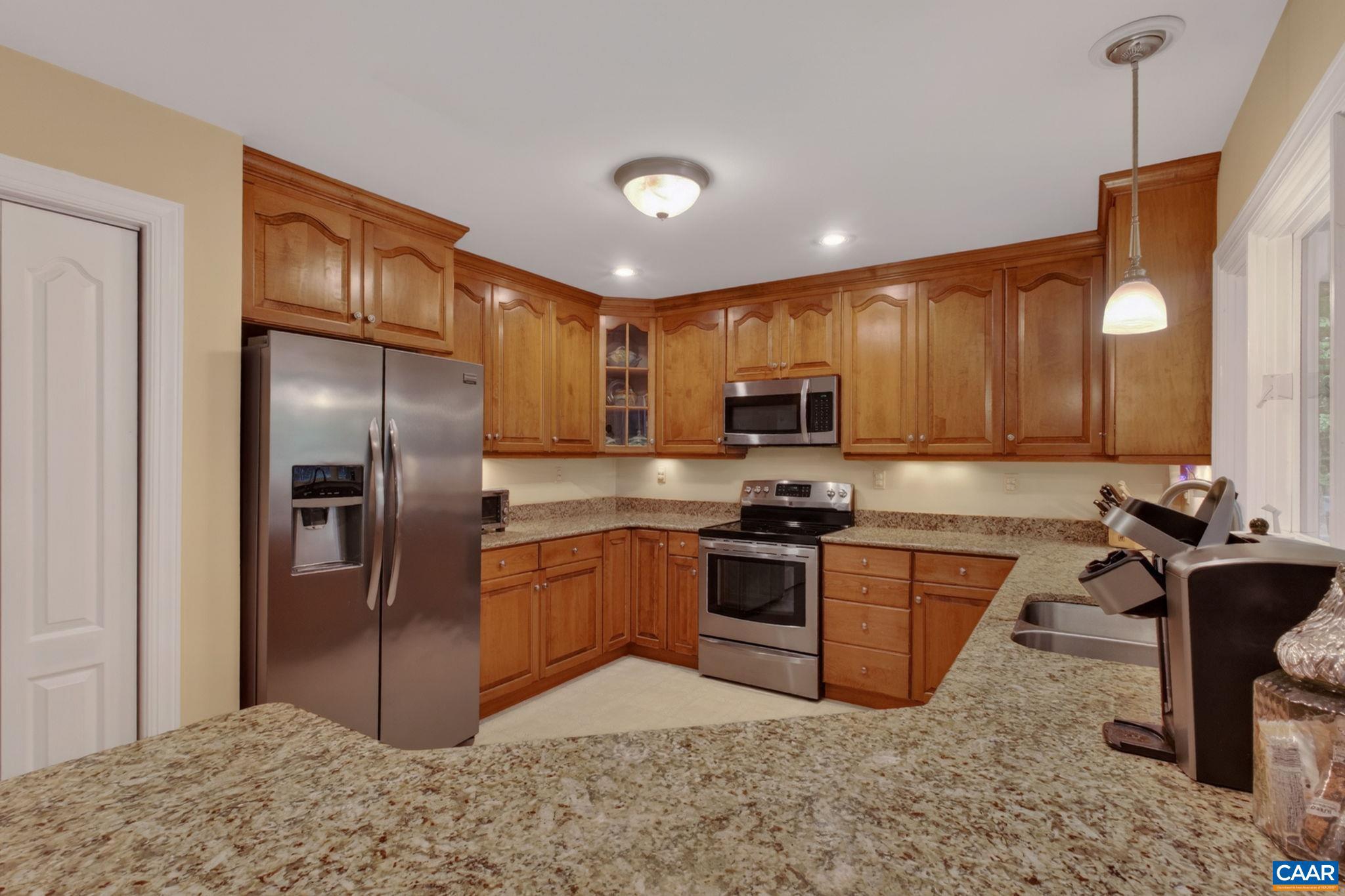 LAKE MONTICELLO - Residential