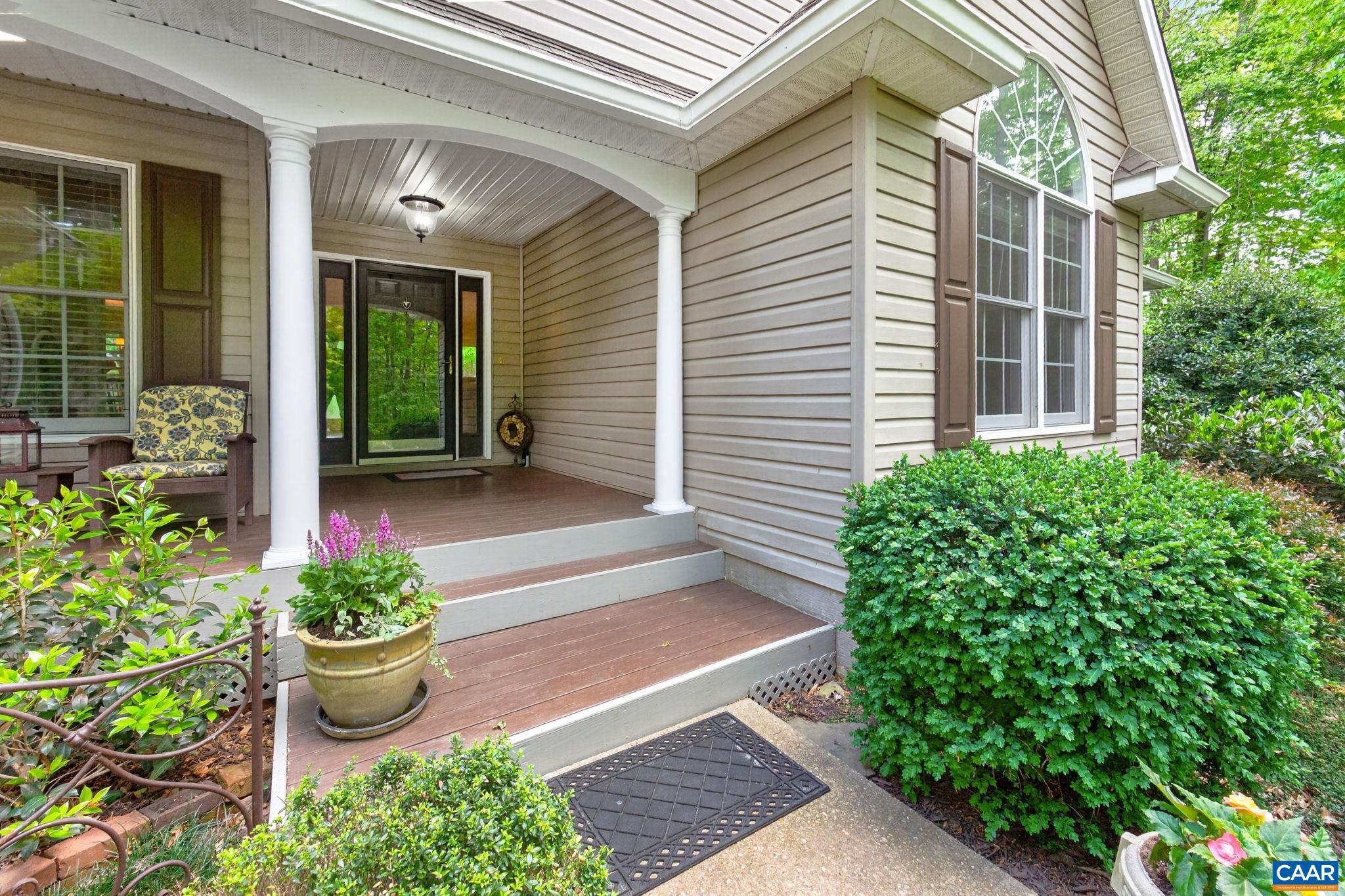 LAKE MONTICELLO - Residential