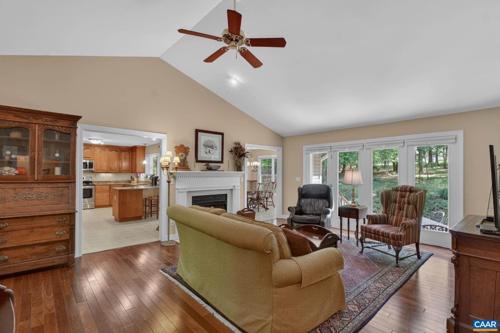 LAKE MONTICELLO - Residential