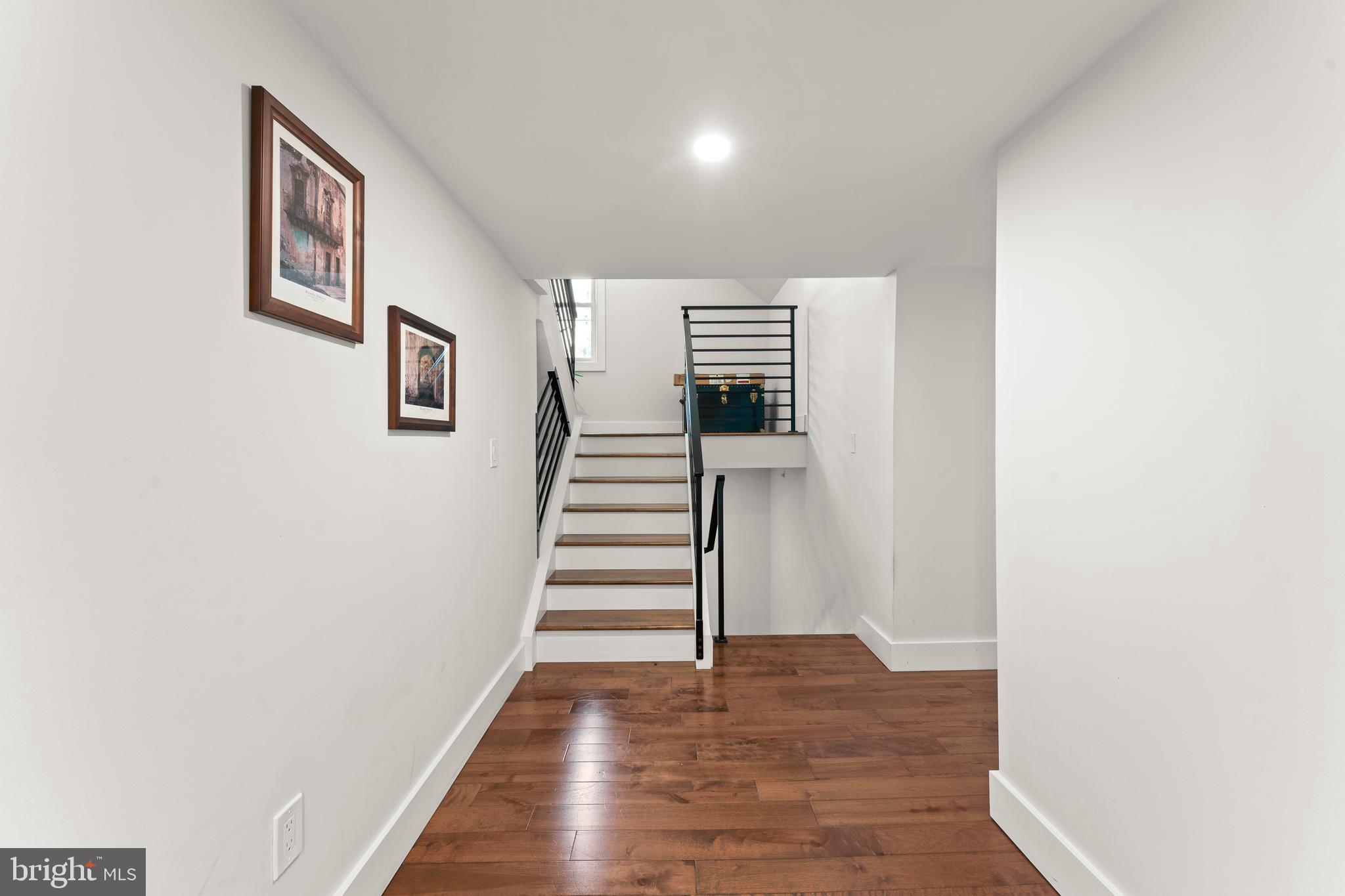 NORTH HILLS - Residential