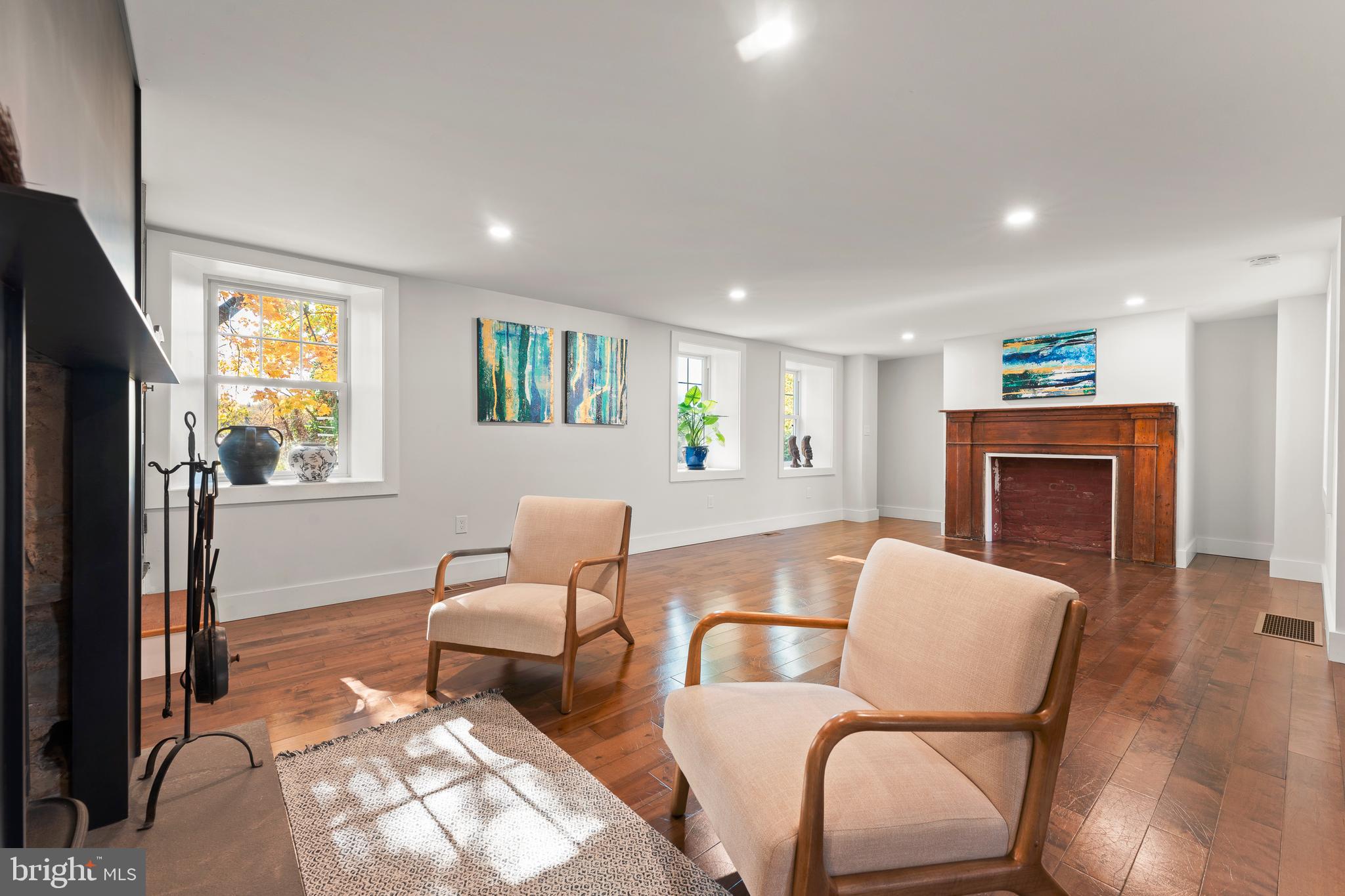 NORTH HILLS - Residential