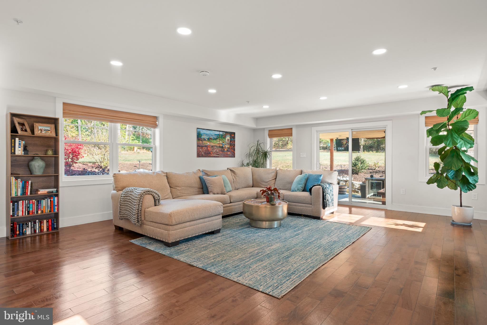 NORTH HILLS - Residential