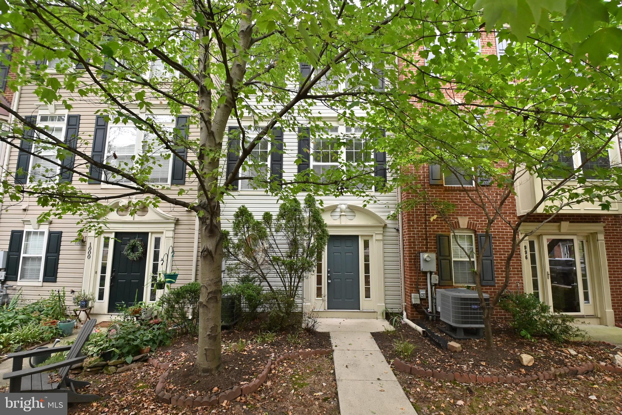 SUMMERS GROVE - Residential Lease