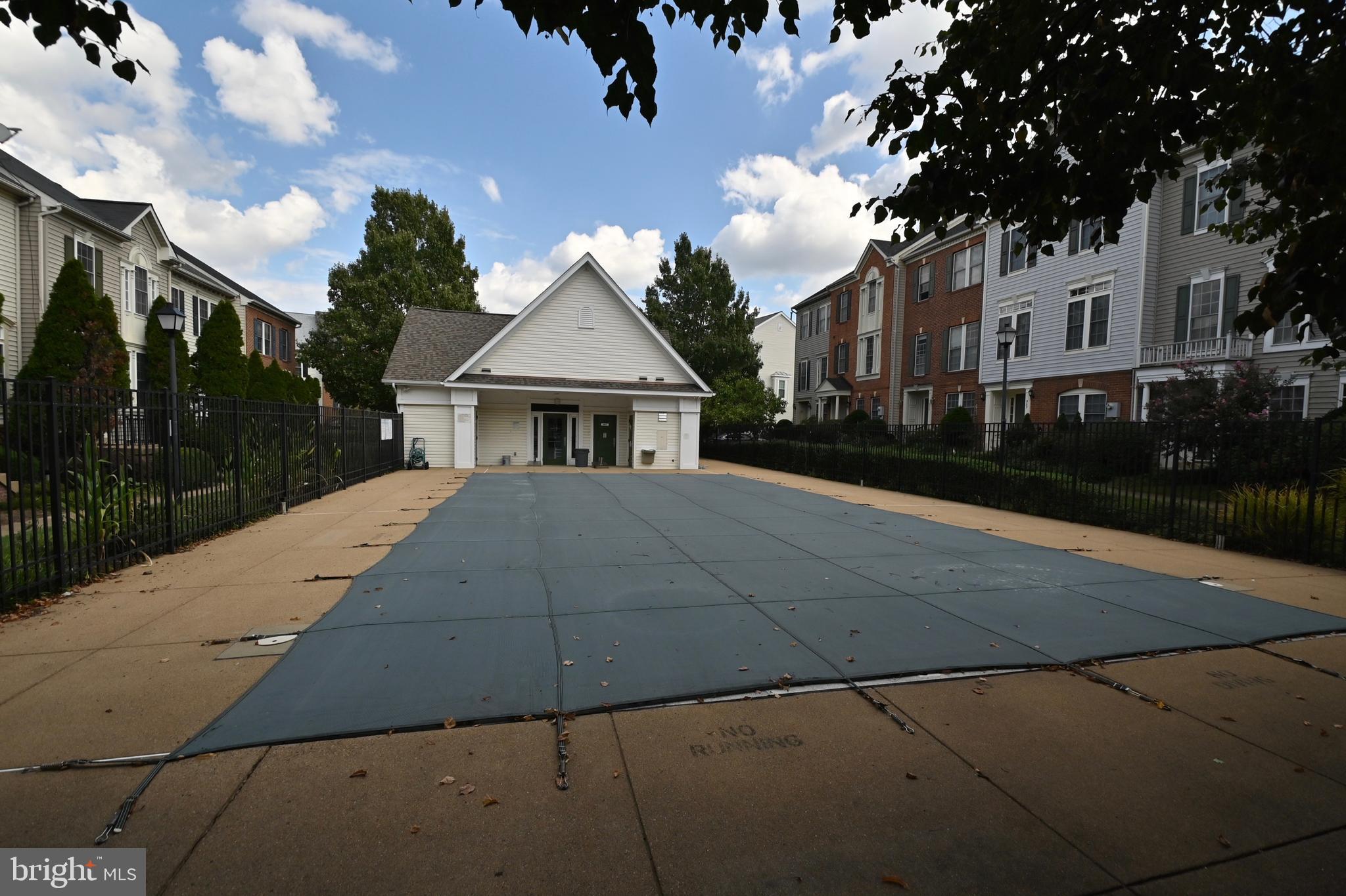 SUMMERS GROVE - Residential Lease