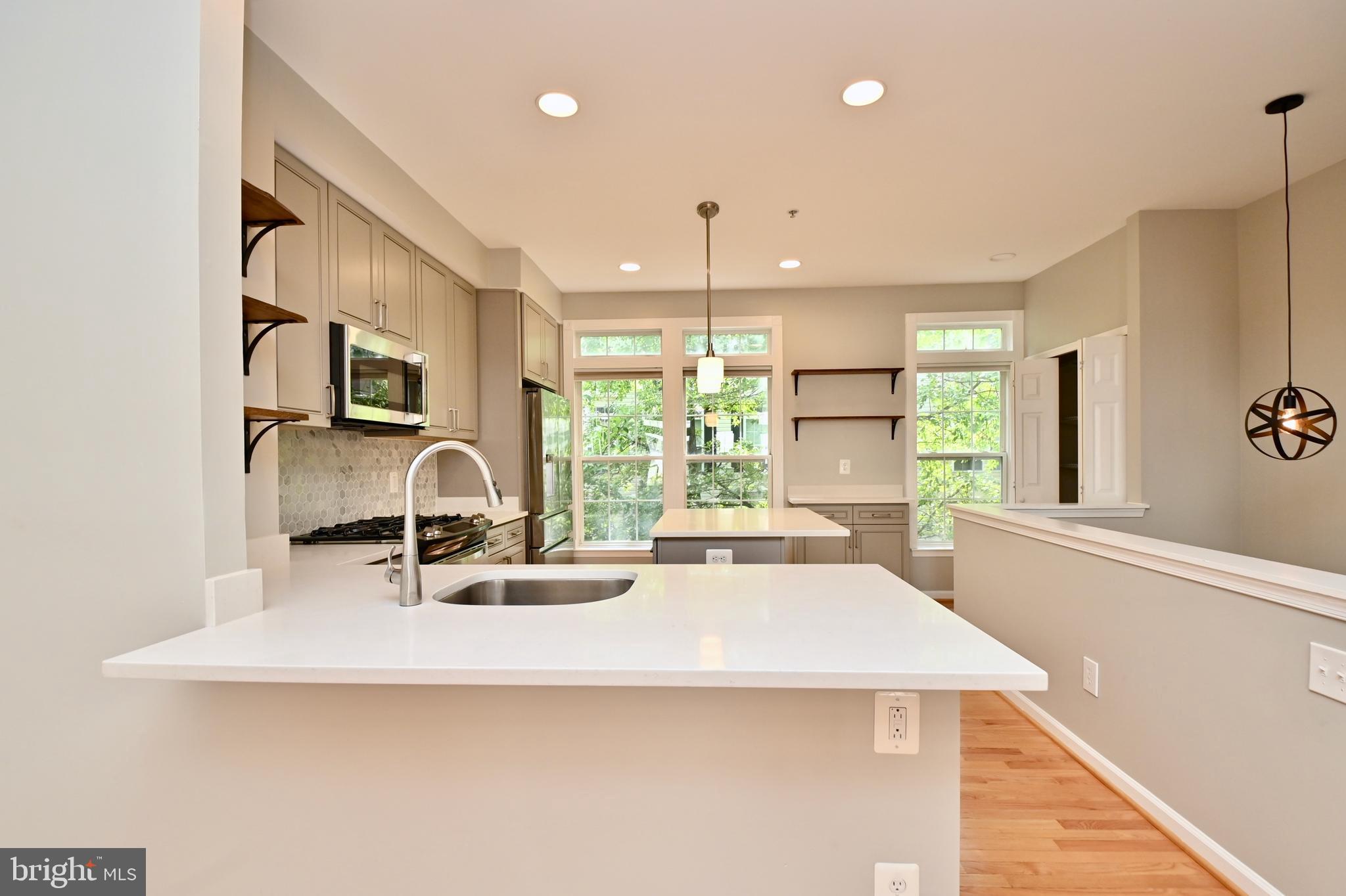 SUMMERS GROVE - Residential Lease