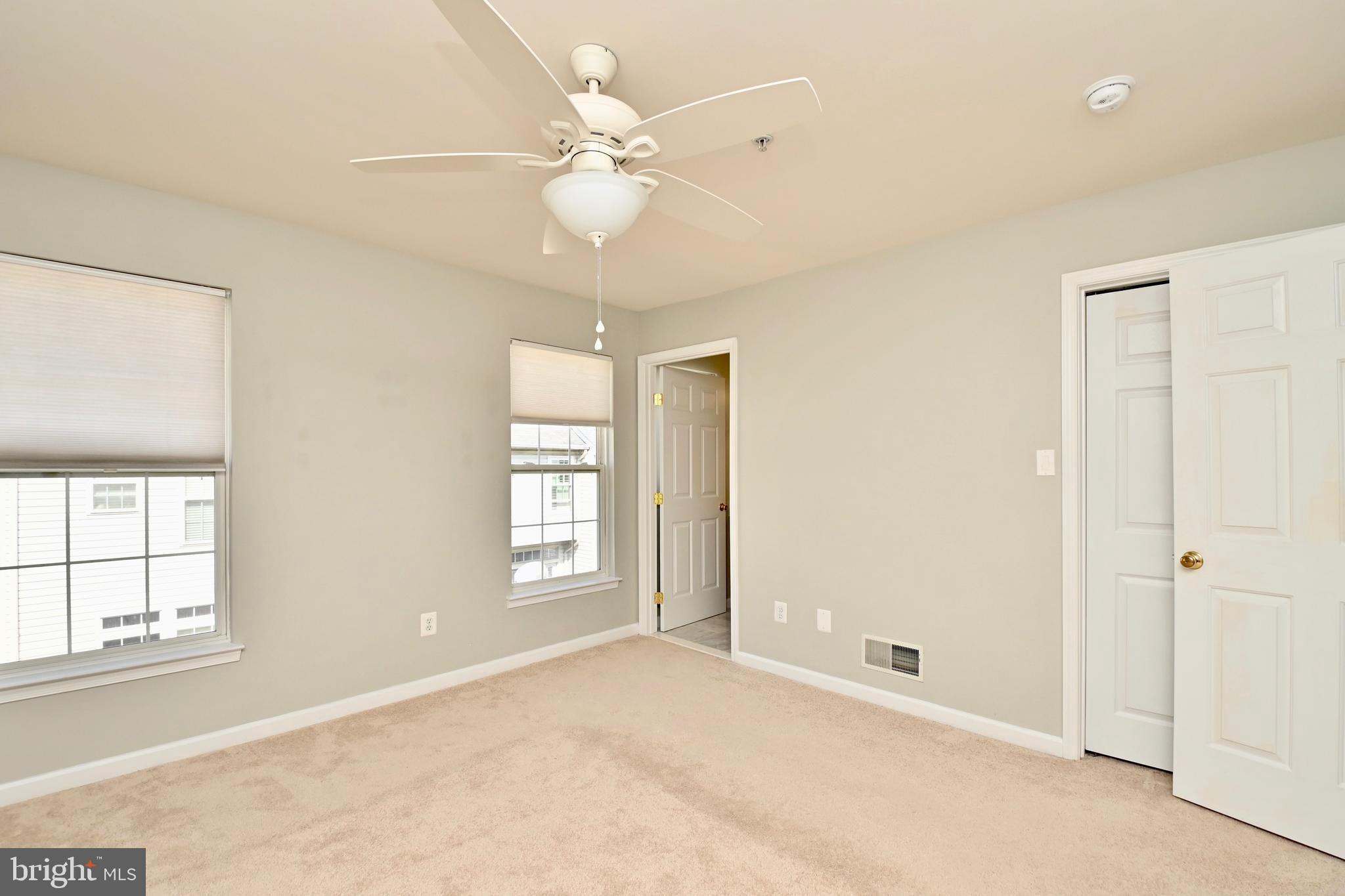 SUMMERS GROVE - Residential Lease