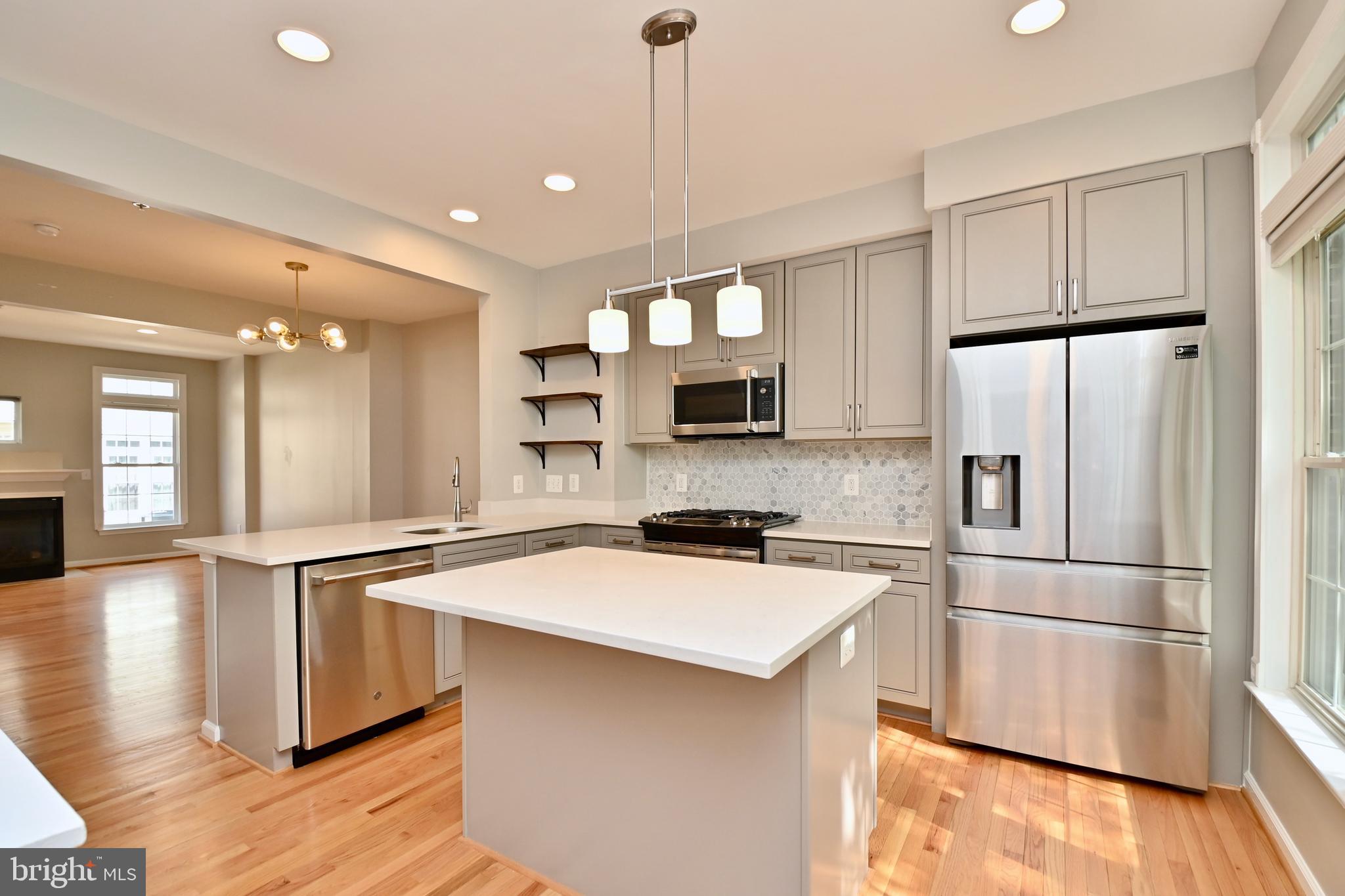 SUMMERS GROVE - Residential Lease