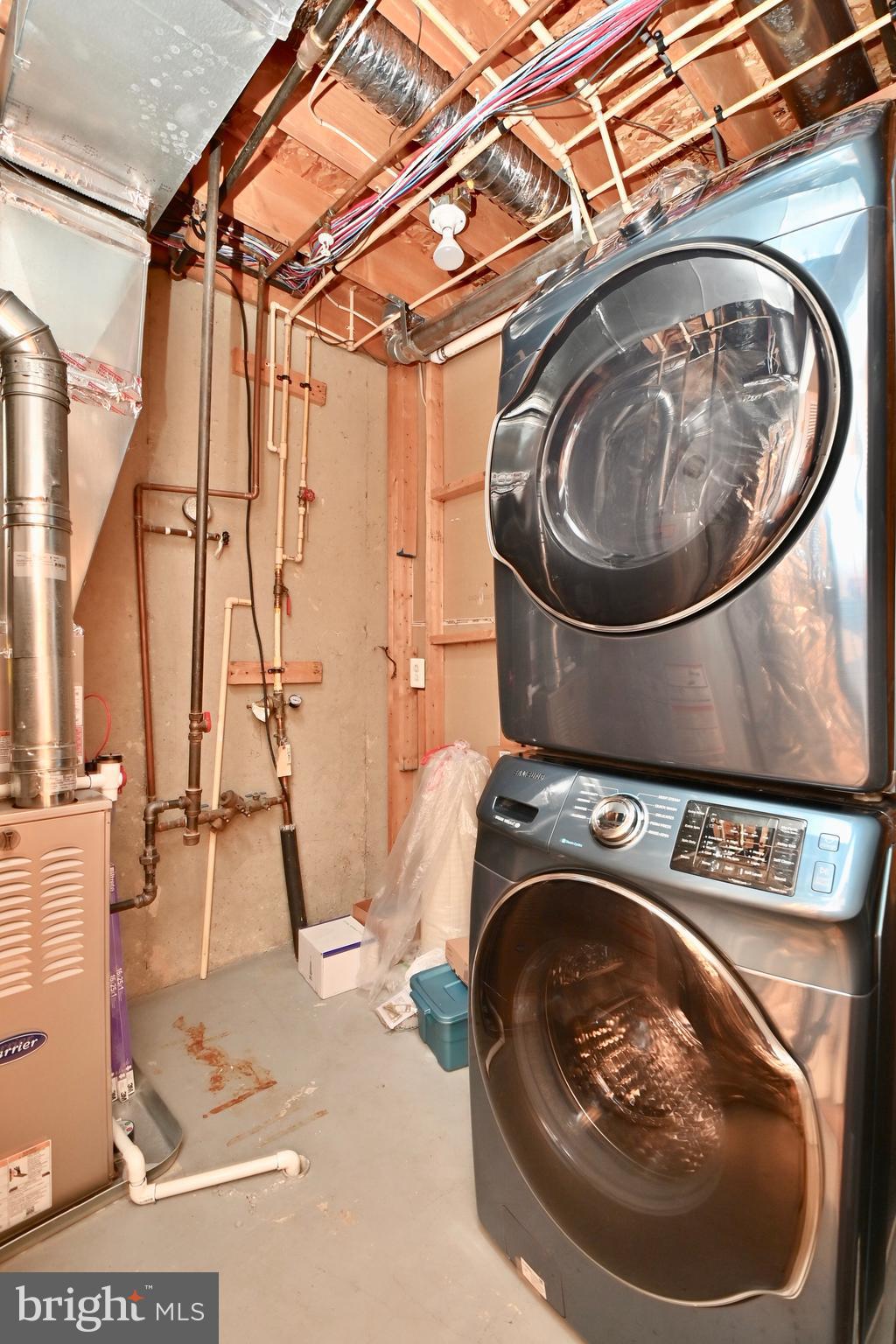 SUMMERS GROVE - Residential Lease