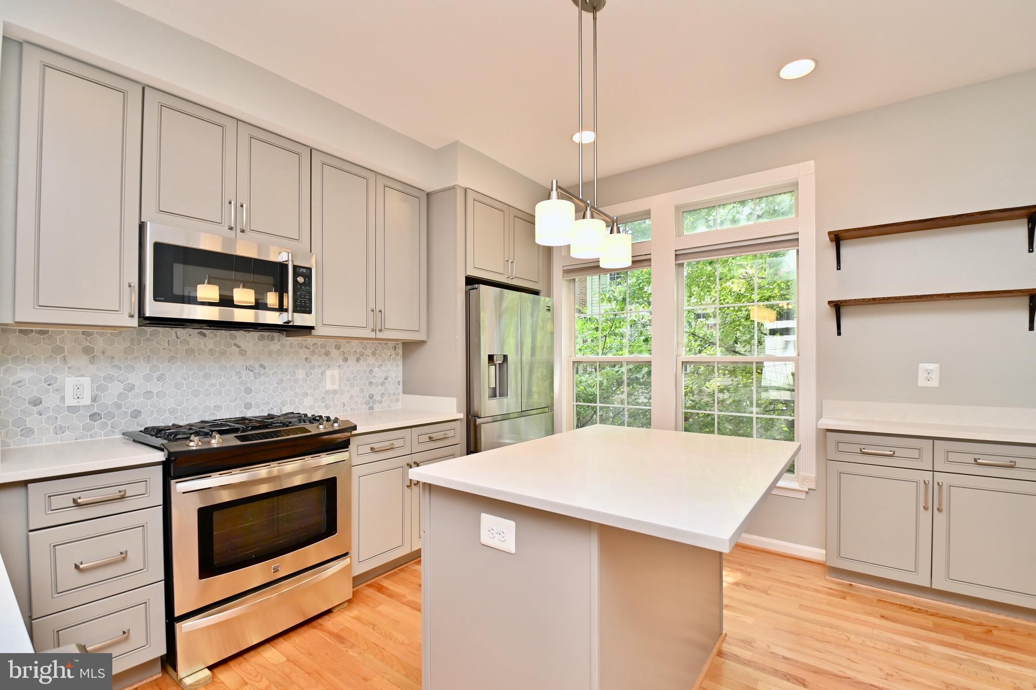 SUMMERS GROVE - Residential Lease