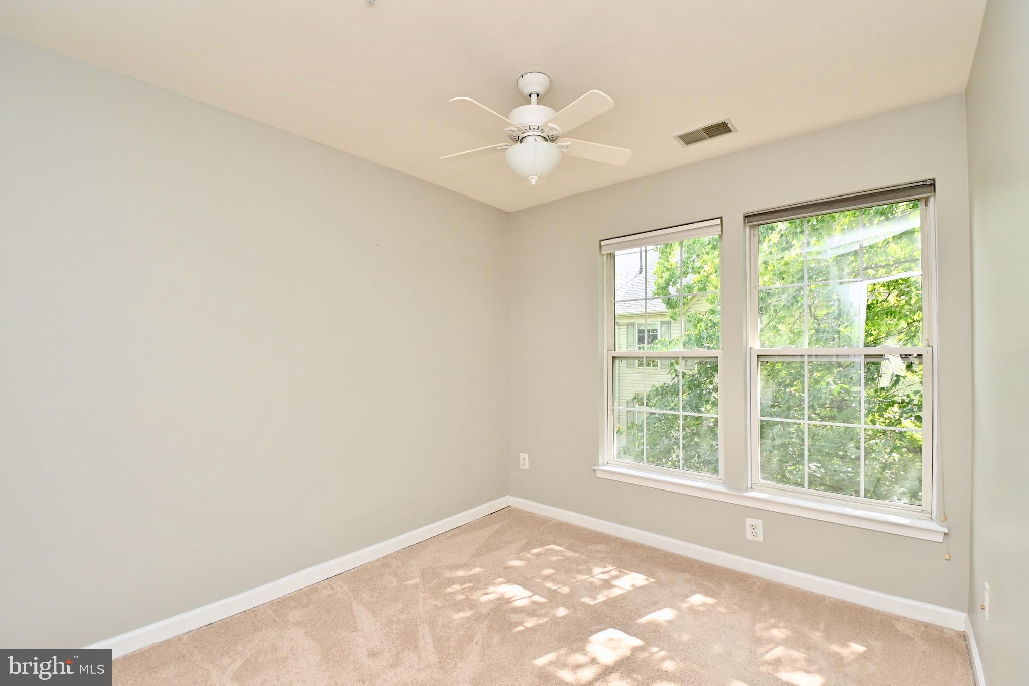 SUMMERS GROVE - Residential Lease