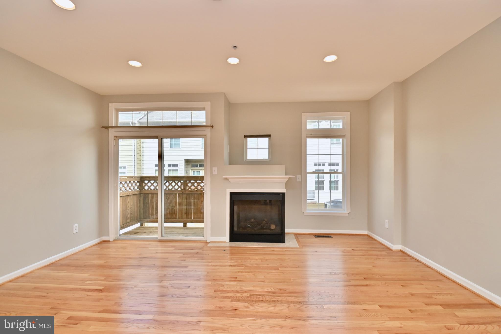 SUMMERS GROVE - Residential Lease