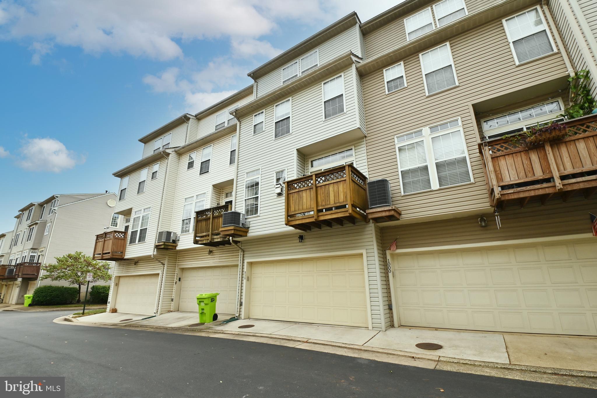 SUMMERS GROVE - Residential Lease