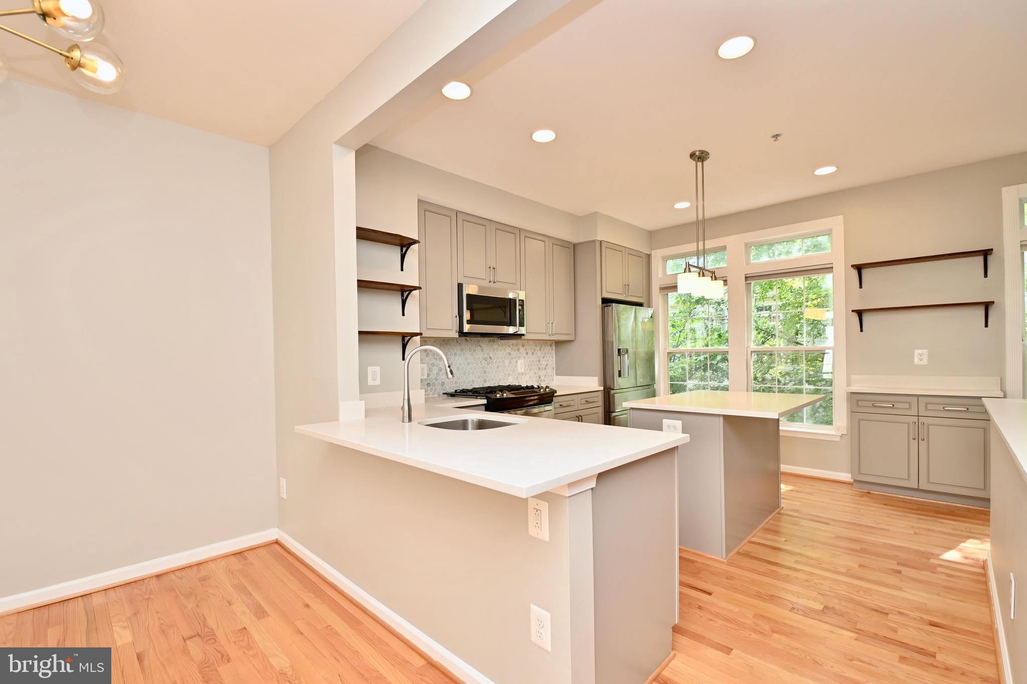 SUMMERS GROVE - Residential Lease