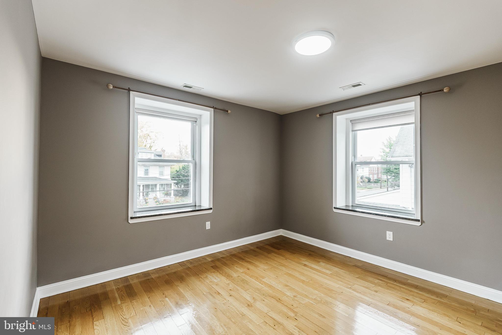 LANSDOWNE - Residential