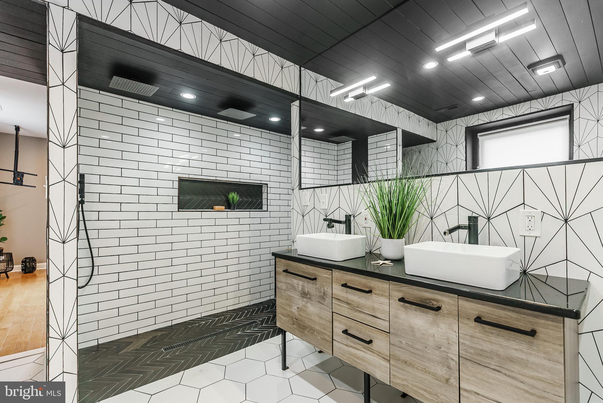 LANSDOWNE - Residential