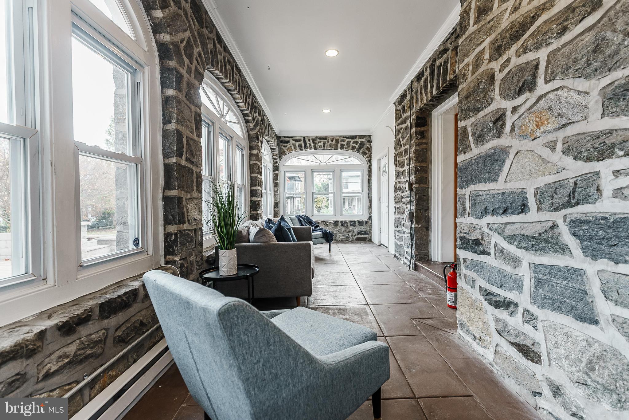 LANSDOWNE - Residential