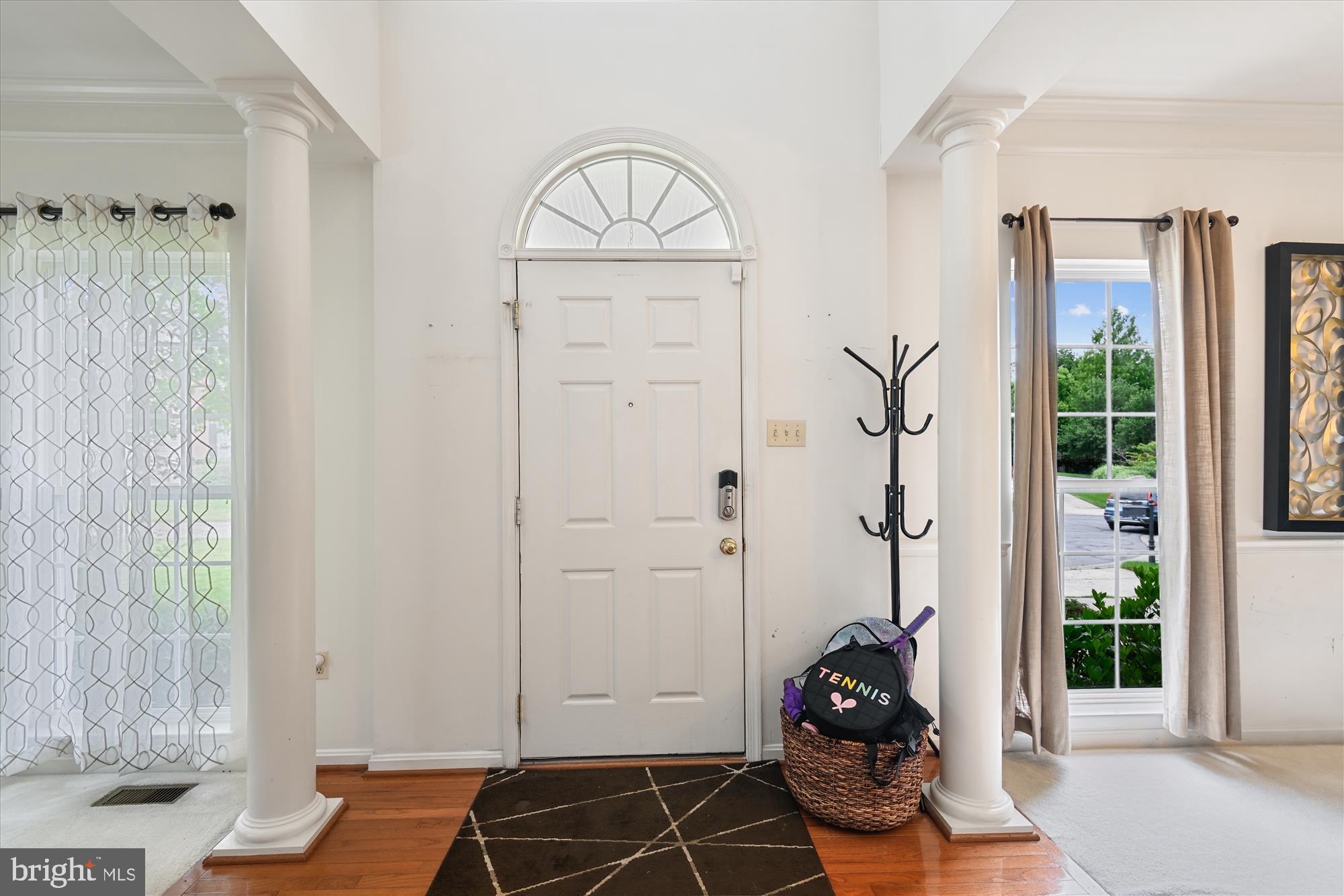 6005 BEE COURT