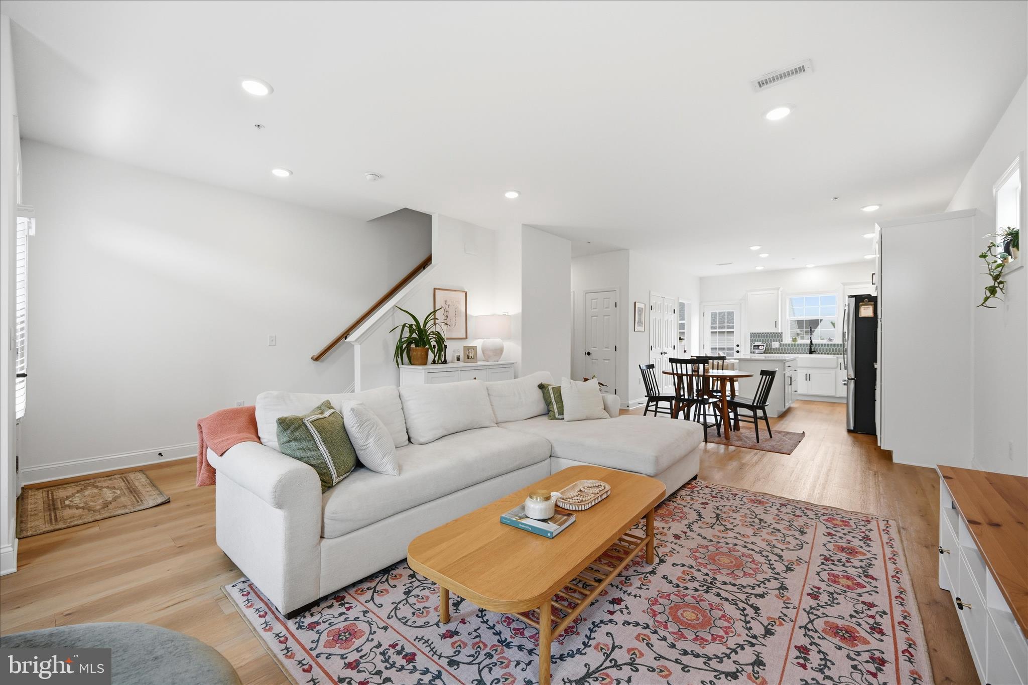 2481 ARTESIAN WAY