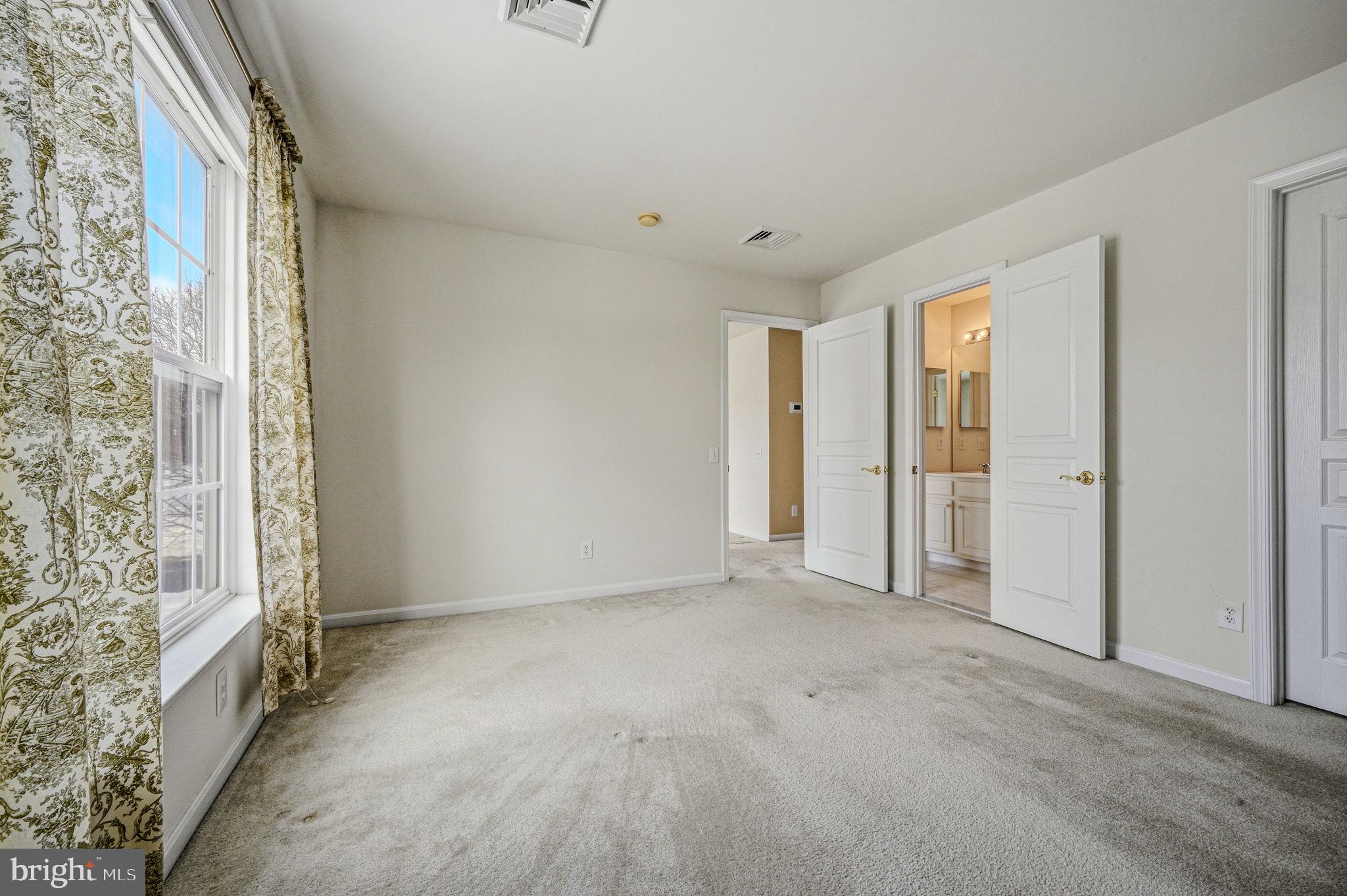 TRADITIONS AT LONG - Residential