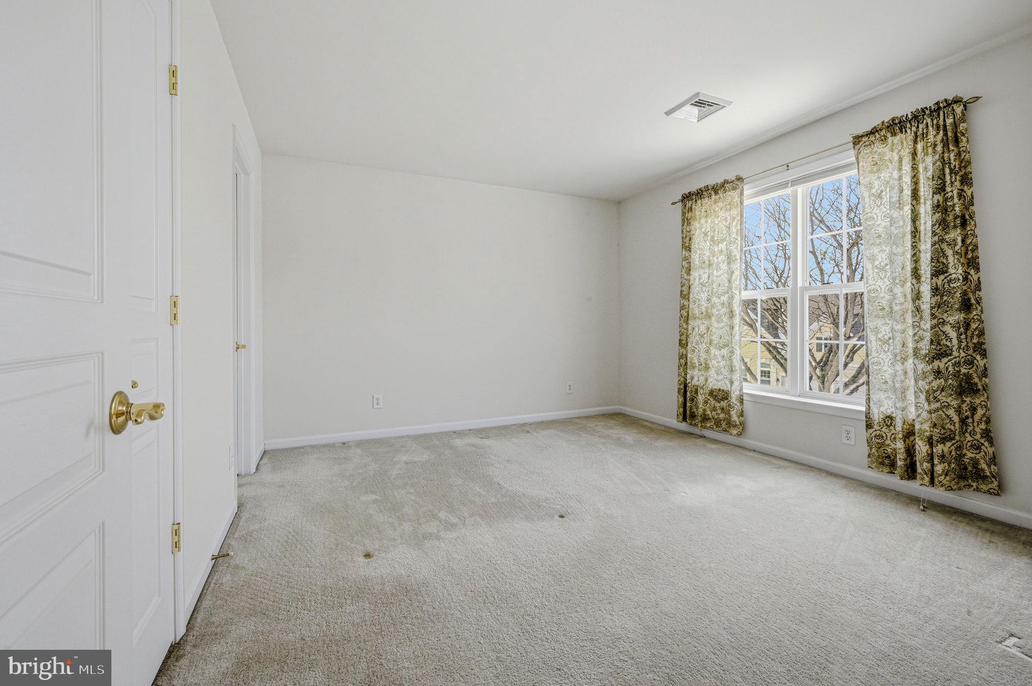 TRADITIONS AT LONG - Residential