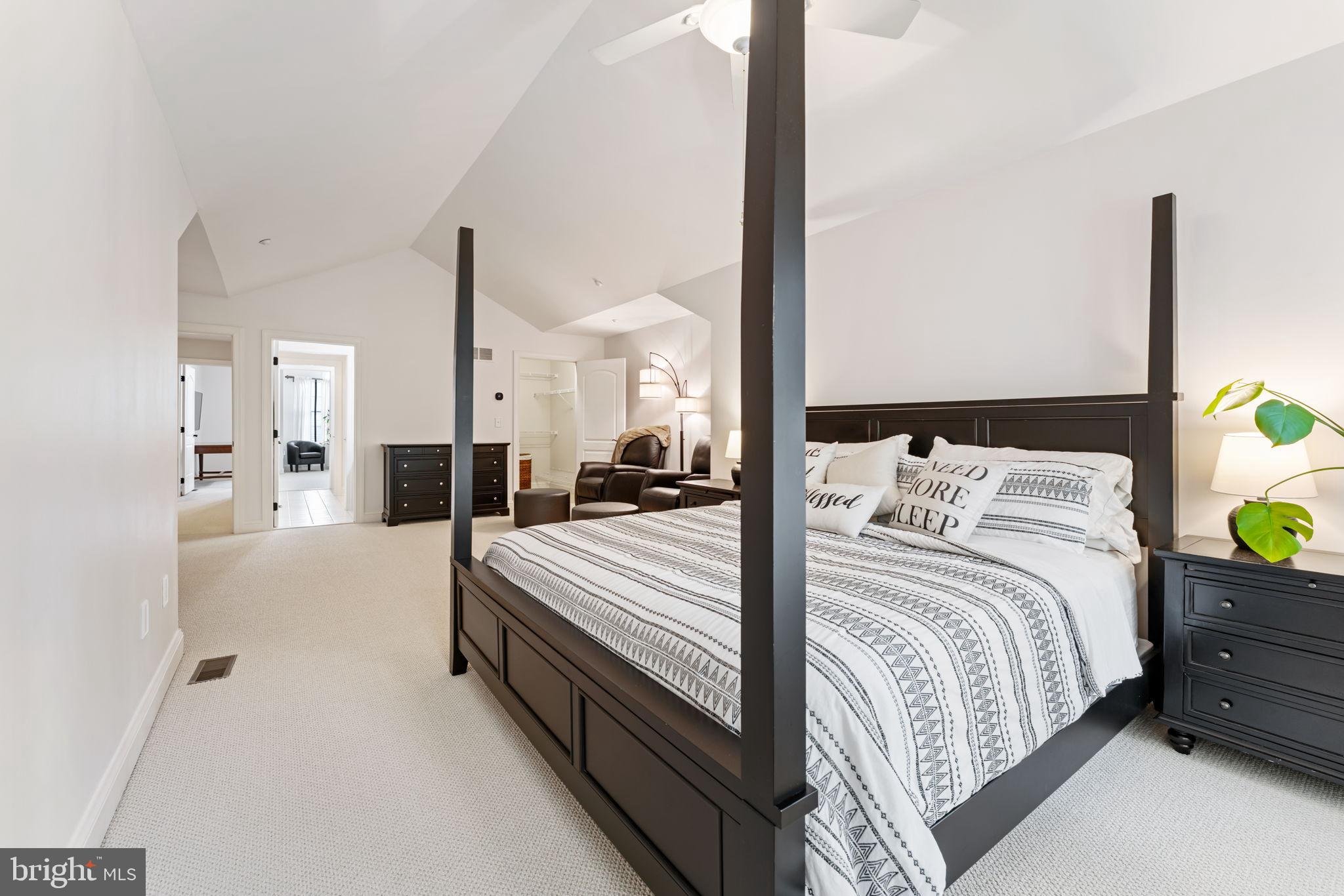 GRAND OAKS - Residential