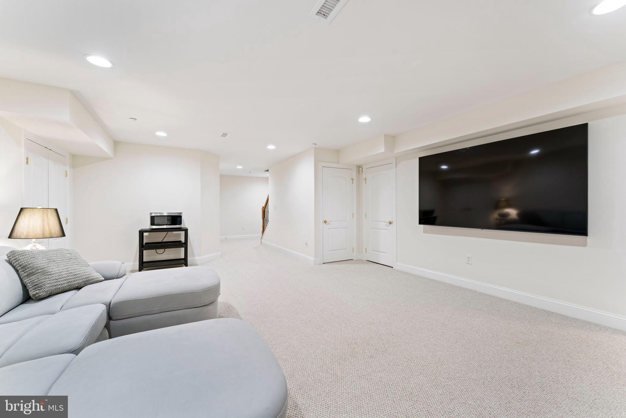 GRAND OAKS - Residential