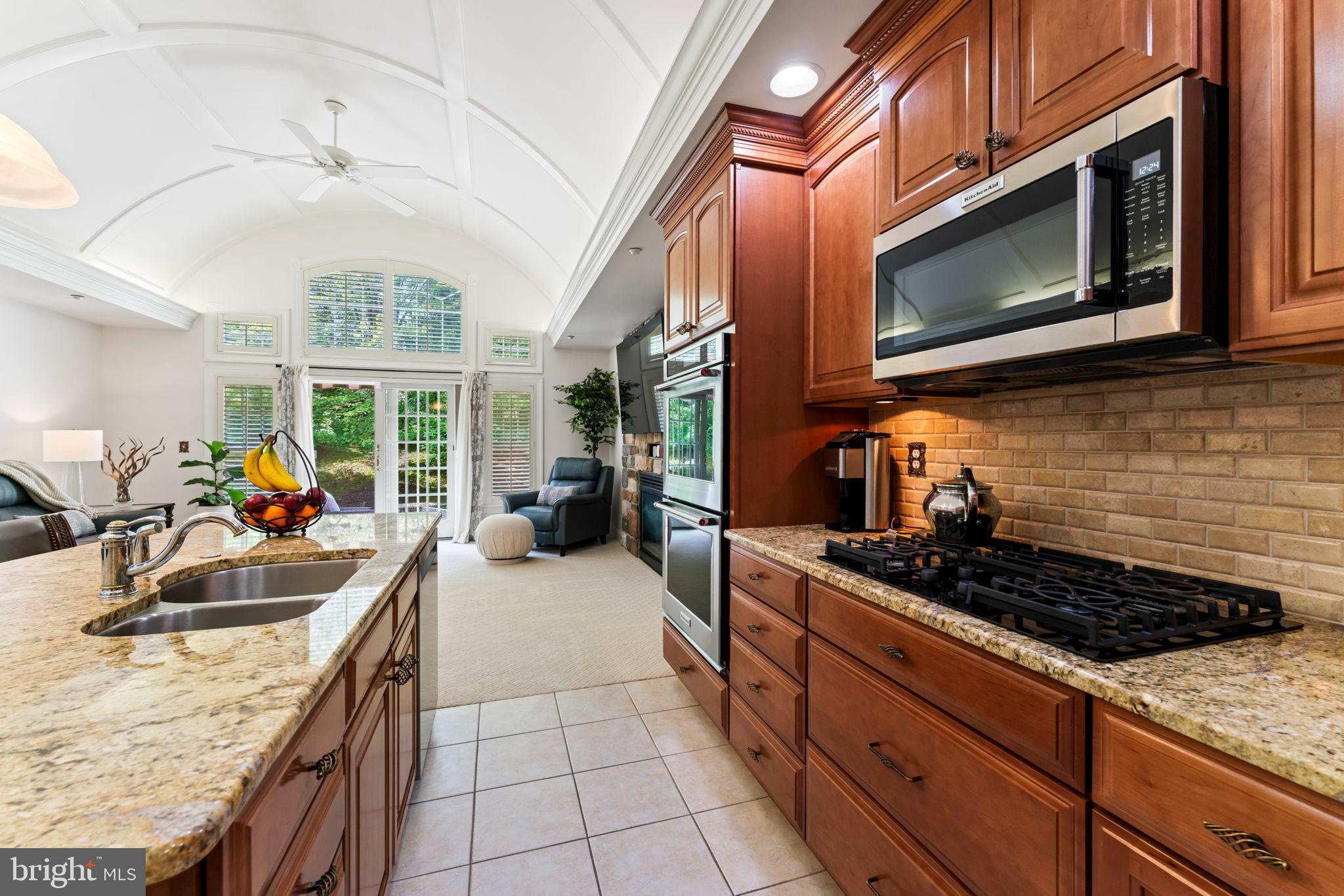 GRAND OAKS - Residential