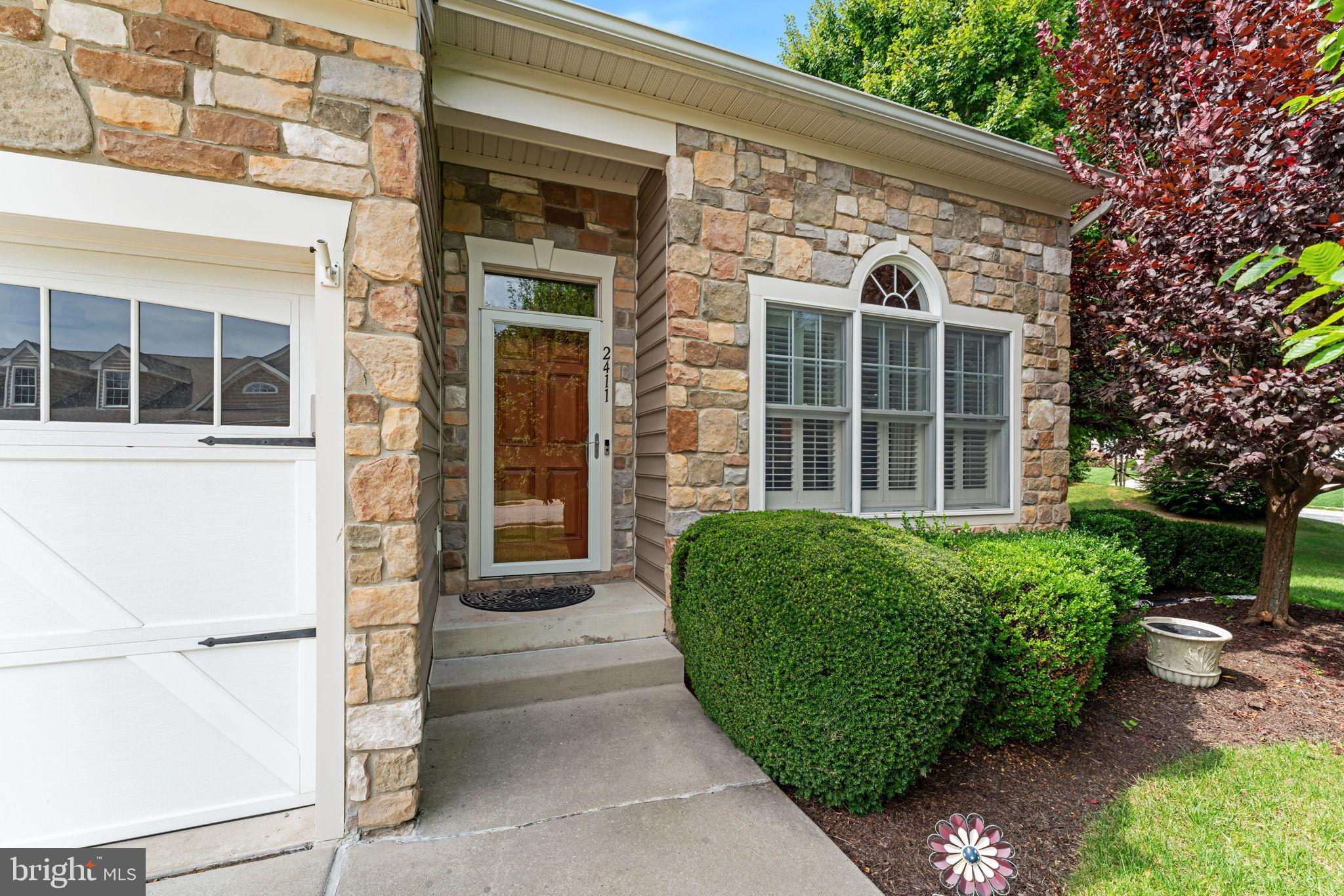 2411 GRAND OAKS COURT 30