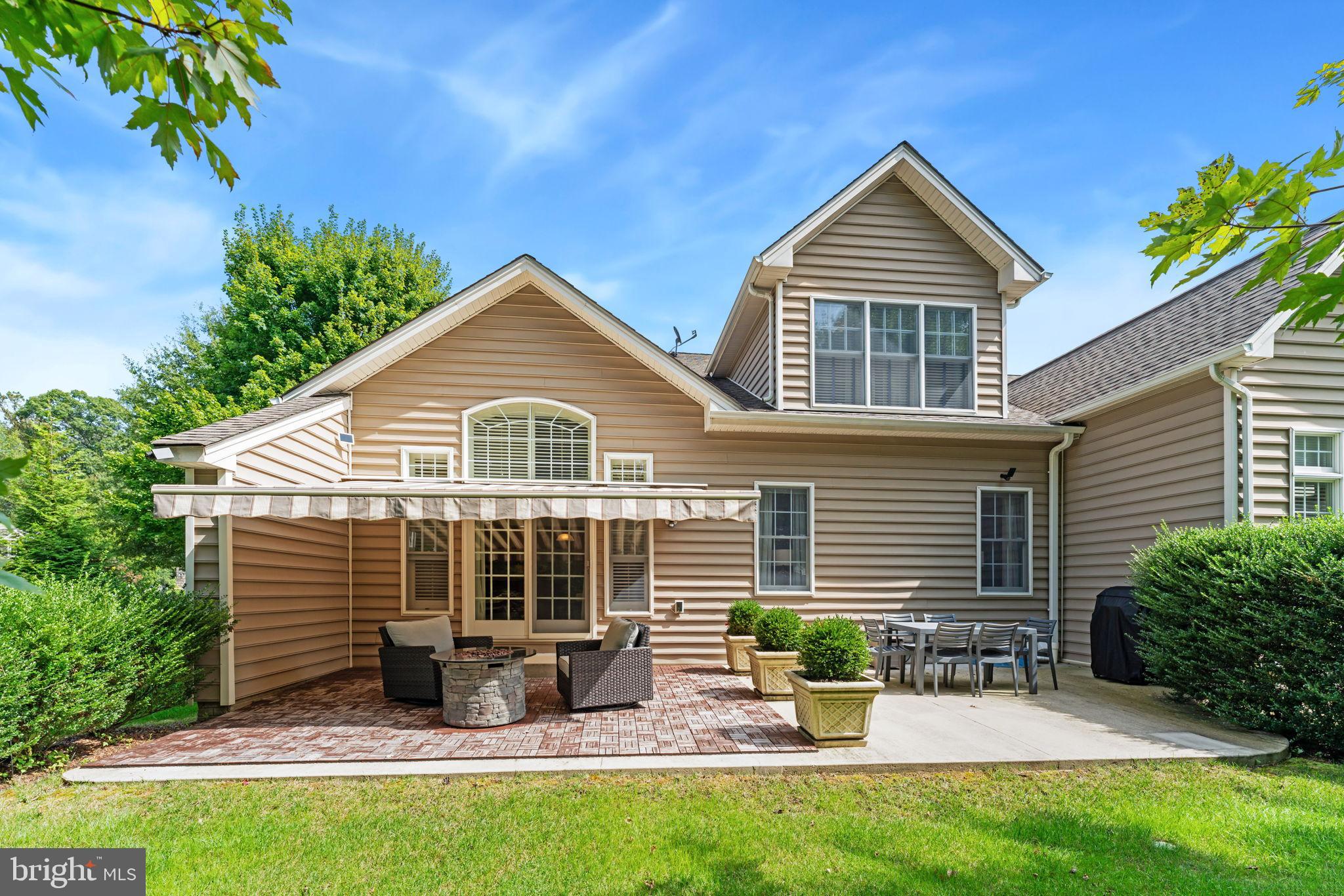 GRAND OAKS - Residential