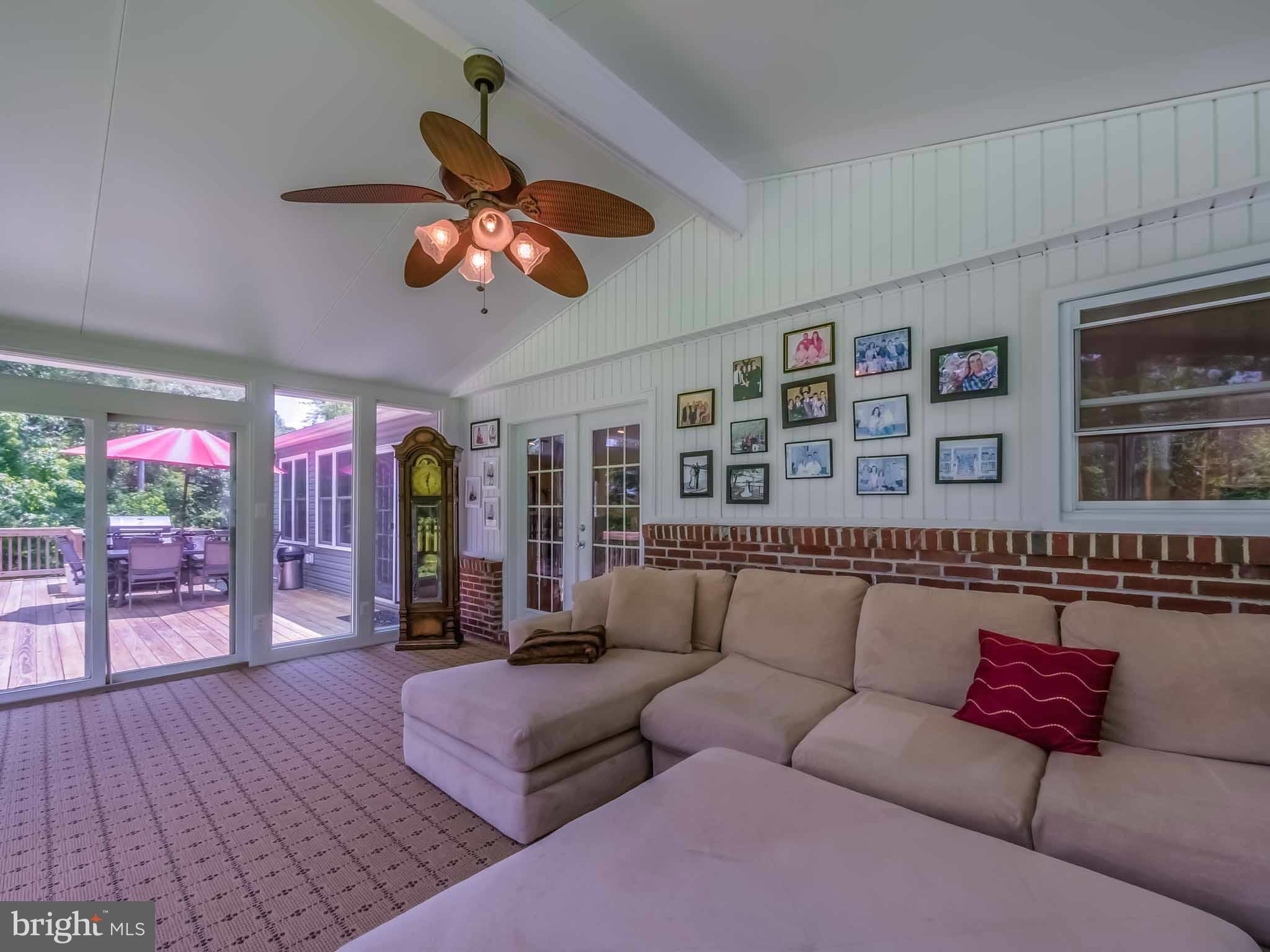 TOWN CREEK - Residential