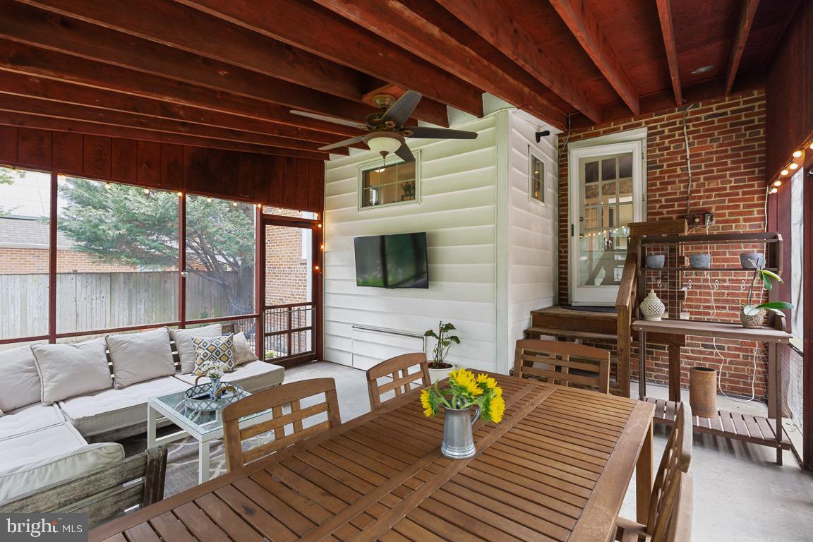 CAMERON HEIGHTS - Residential