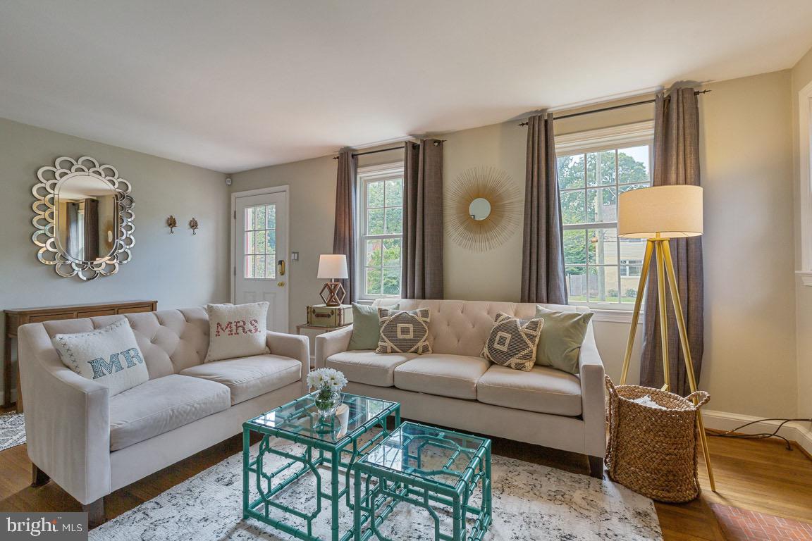 CAMERON HEIGHTS - Residential