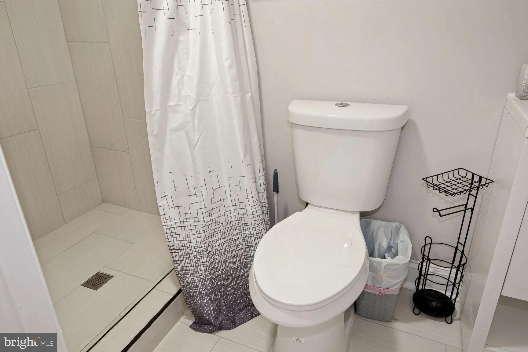 Baltimore, Maryland 21205, United States, 3 Bedrooms Bedrooms, ,3 BathroomsBathrooms,Residential,Active,51410