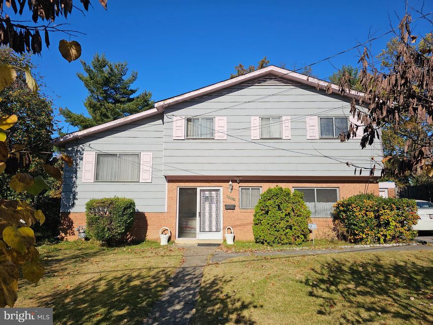 Single Family home with 4BE and 2.5BA in the heart of Hyattsville. A split level, featuring 2,242 sq. ft. with a detached garage, a spacious backyard and an inground pool. Upstairs features living room, owner’s room with a full bath in-suite and 3 additional bedrooms with one additional full bath. Main level features combo Kitchen/Dining room with 1 half bath and family room that open to rear French doors onto backyard and pool area. The basement can be used as an additional recreation room, as an in-law suite, gym, or office space. Sold “As-is” as reflected in Price. Close to University of Maryland, bus, and purple line for easy access to DC!