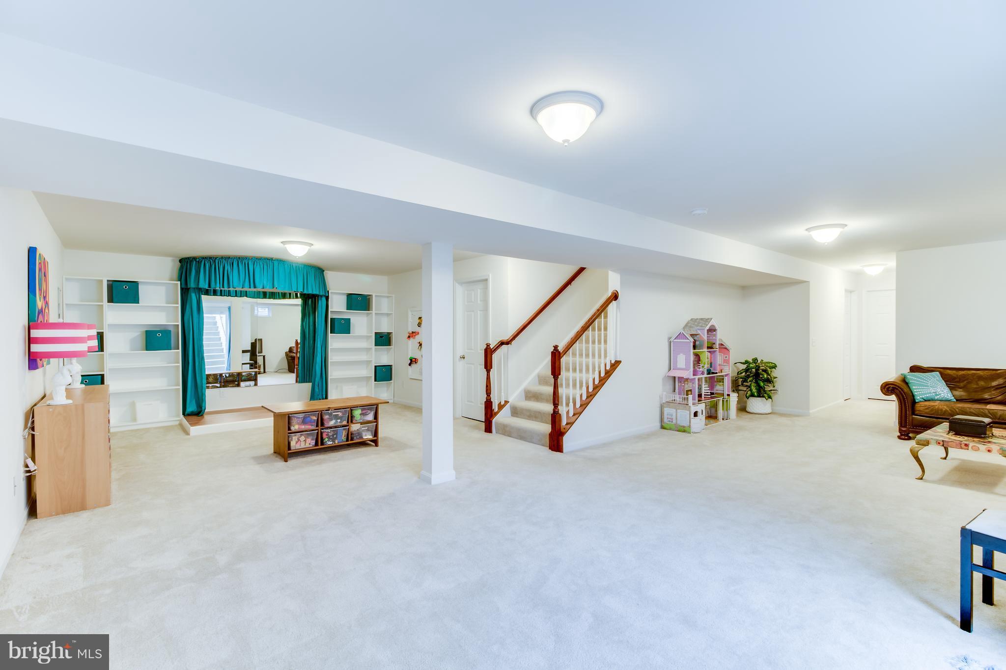 LEELAND STATION - Residential