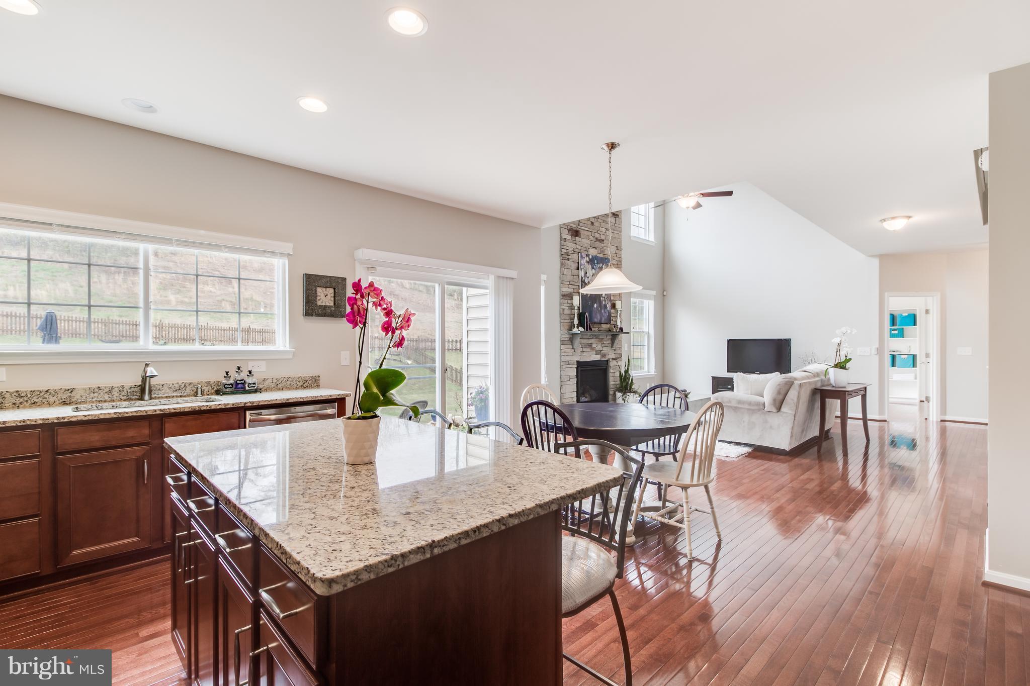 LEELAND STATION - Residential