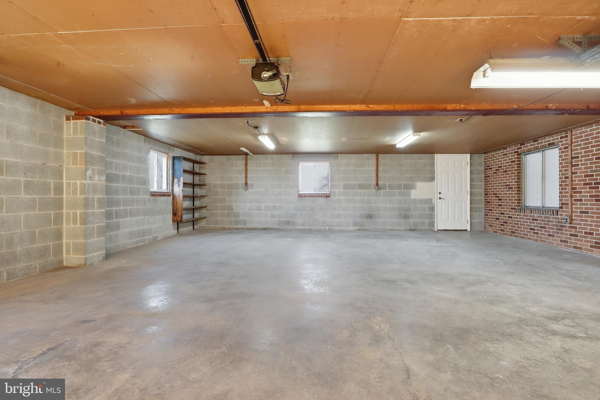 SUNSET TERRACE - Residential