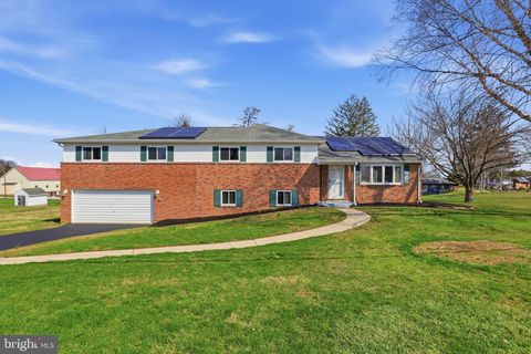 Homes For Sale - 2893 Sunset Drive<br/> York County, DALLASTOWN, PA 17313