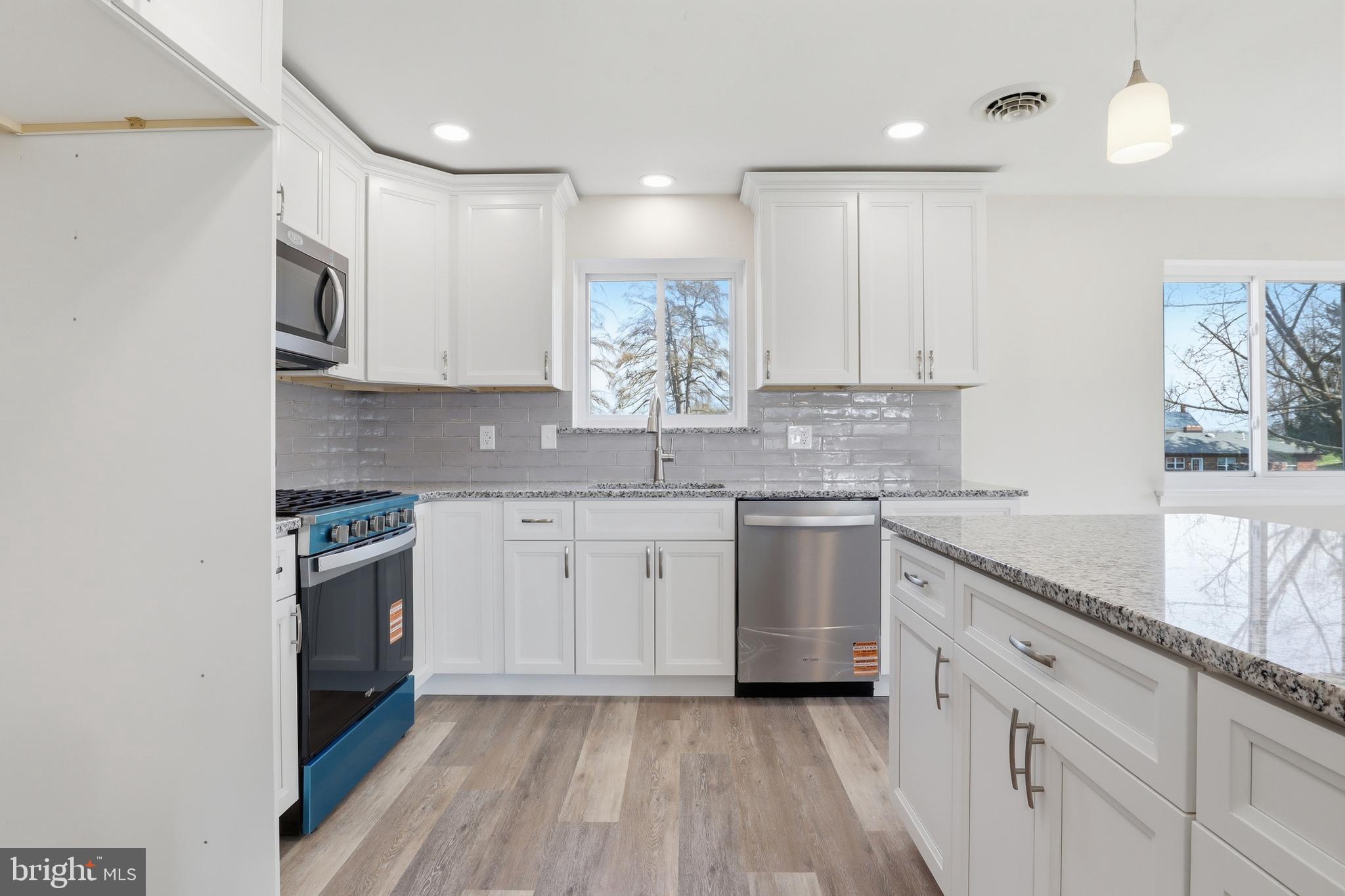 SUNSET TERRACE - Residential