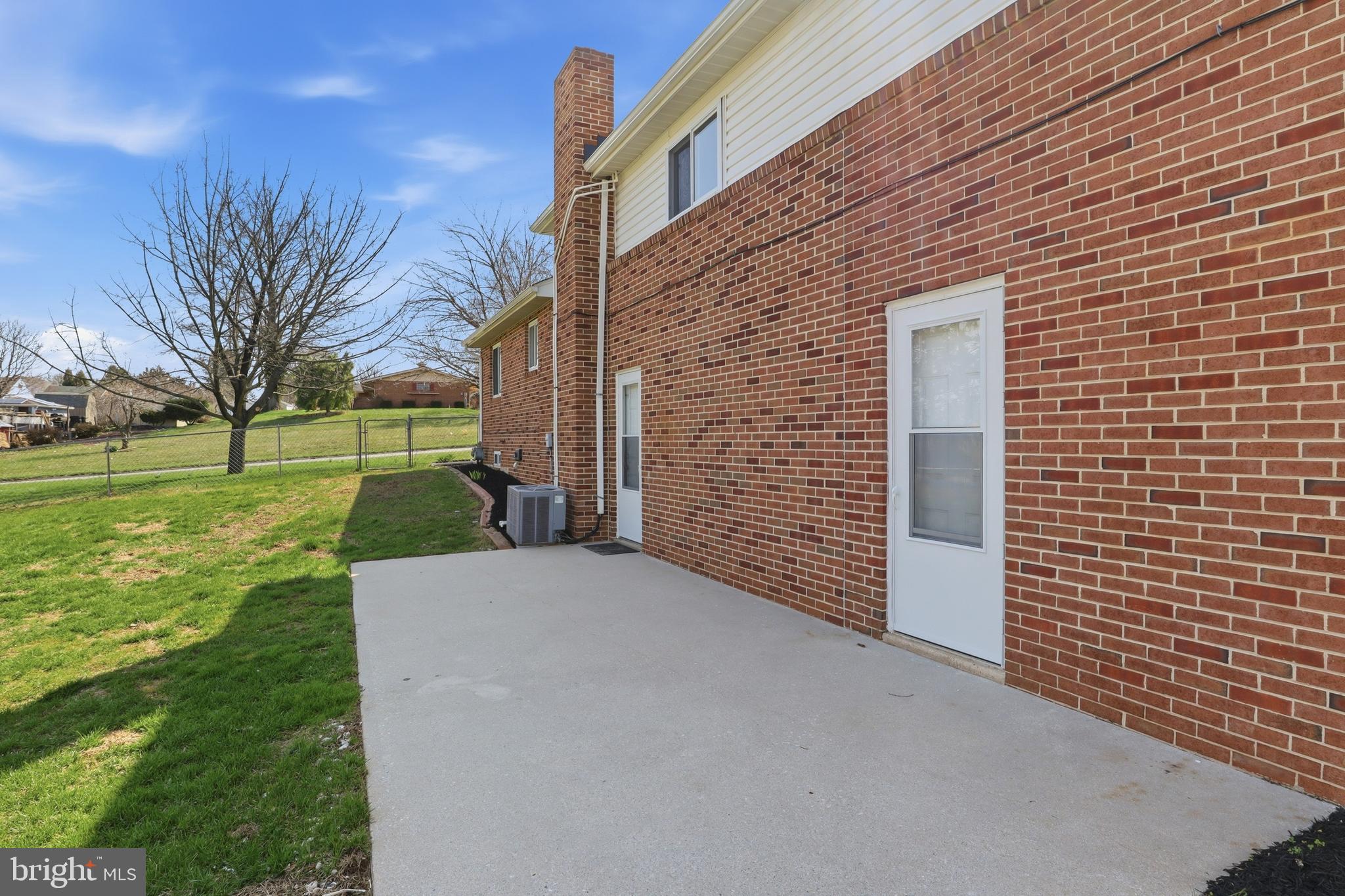 SUNSET TERRACE - Residential