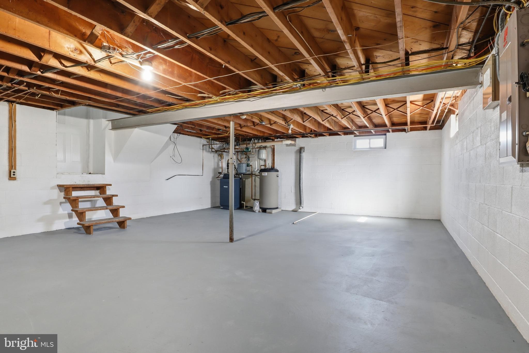 SUNSET TERRACE - Residential