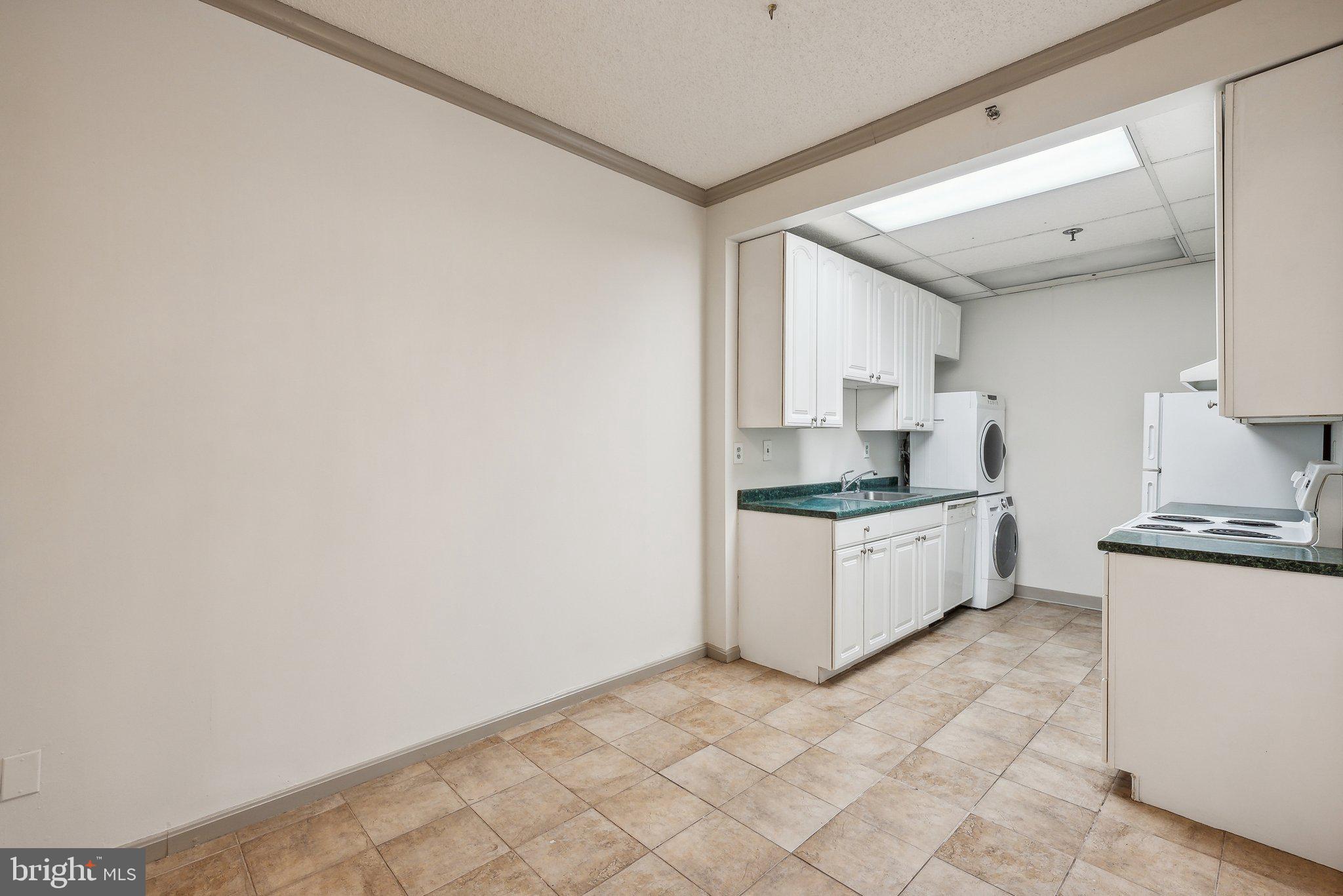 HIGHPOINTE - Residential Lease