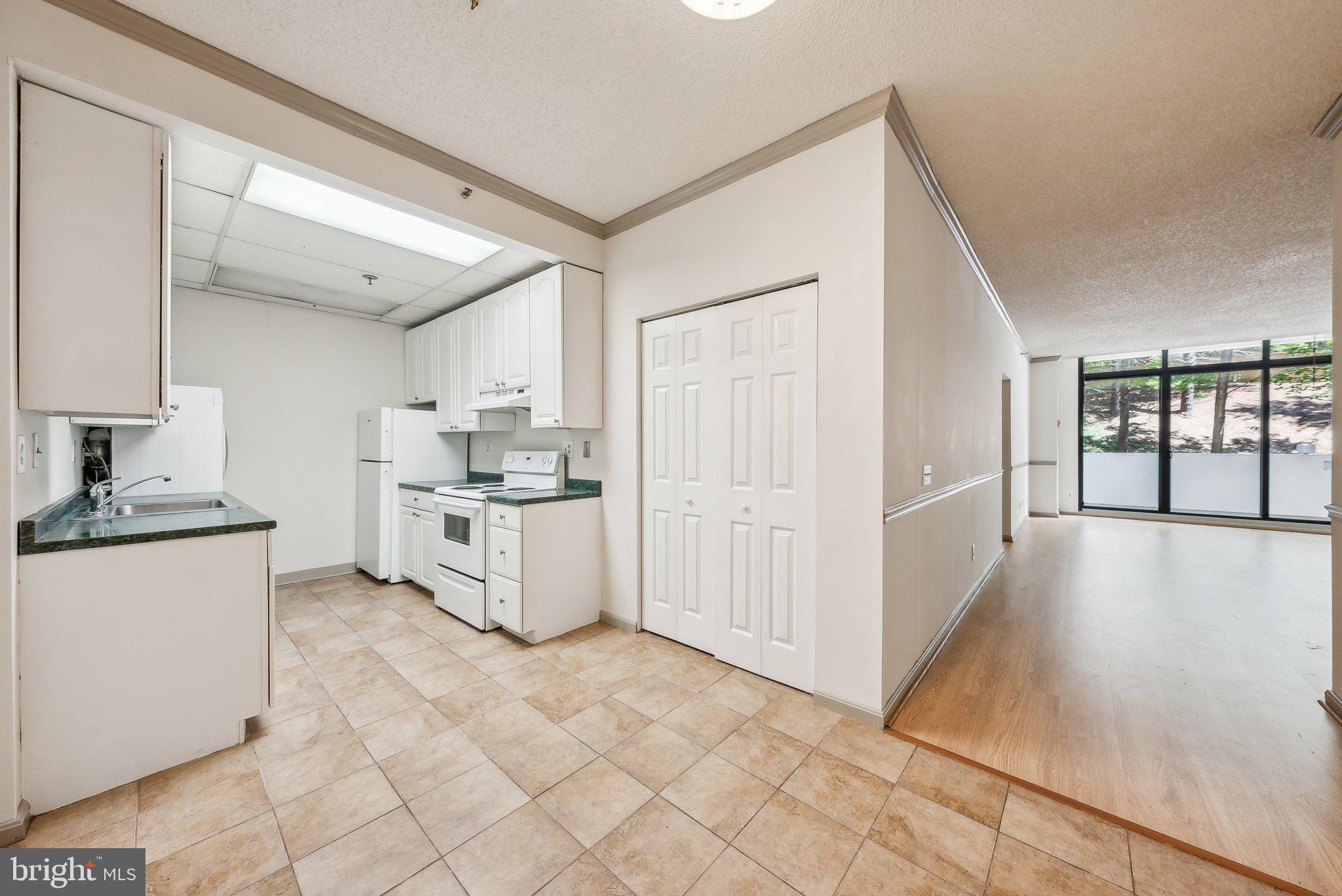 HIGHPOINTE - Residential Lease