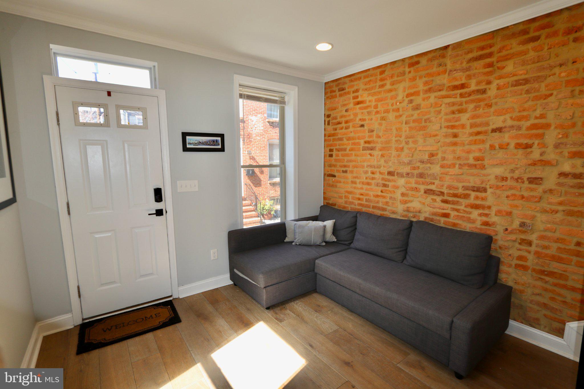 1 N BRADFORD STREET