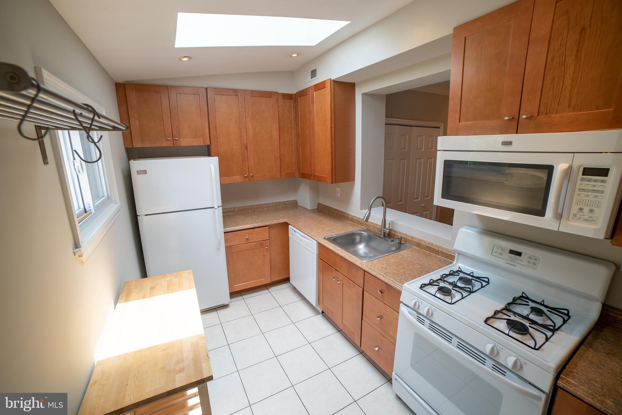 GRADUATE HOSPITAL - Residential Lease