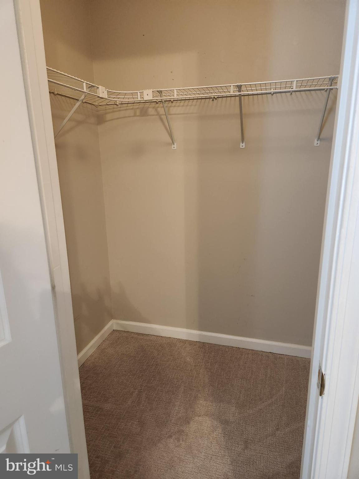 CHARLES TOWN - Residential Lease